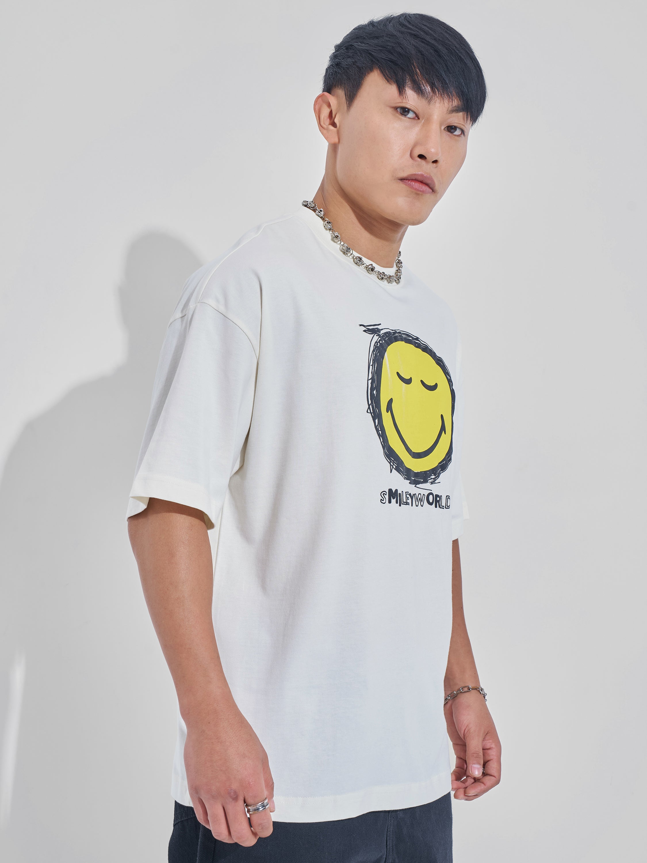 Highlander Men Off White Smiley Printed Round Neck Oversized Fit T-Shirt - Off White - Image 6