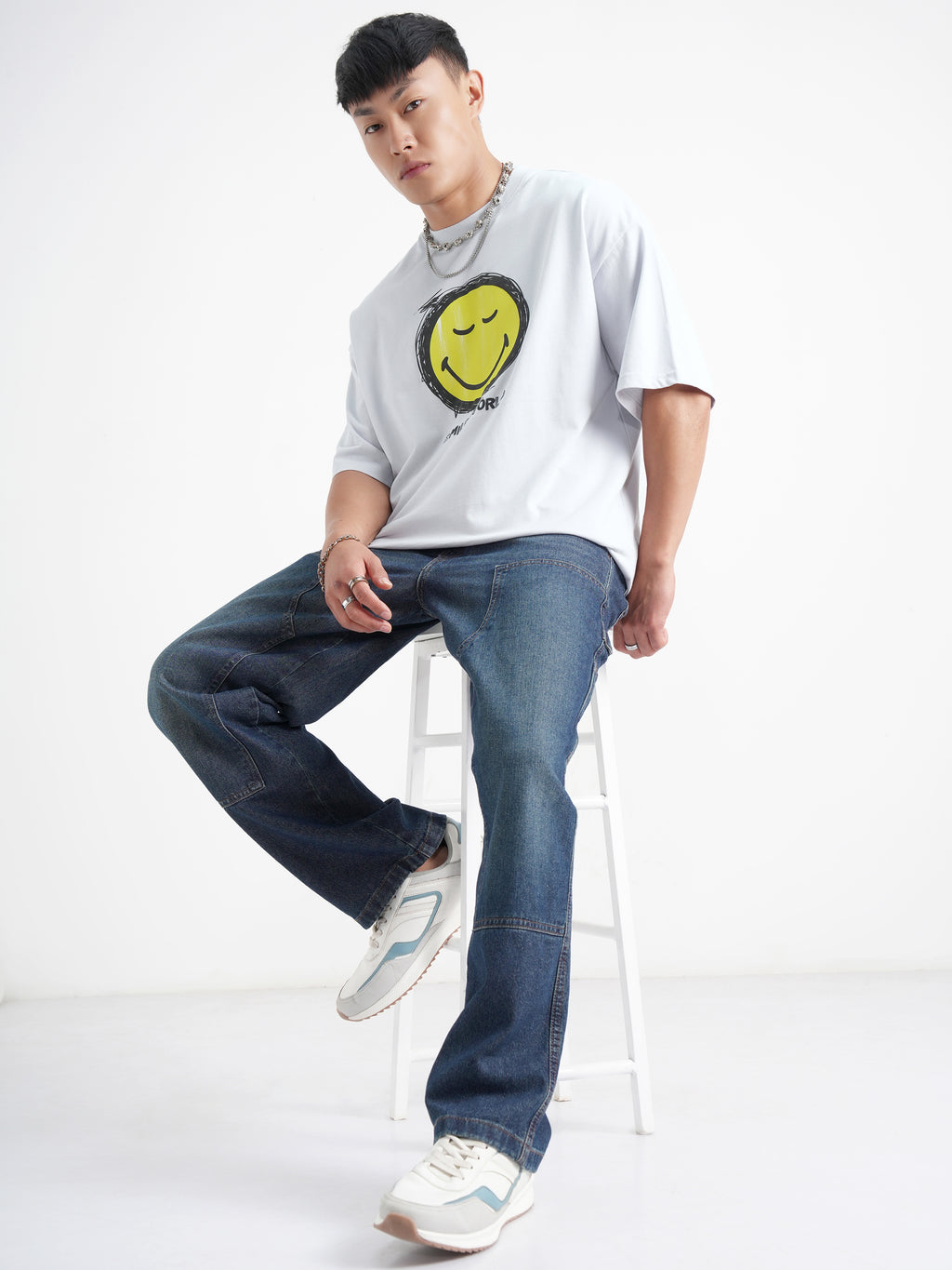 Highlander Men Grey SmileyWorldÂ® Printed Round Neck Oversized Fit T-Shirt - Grey - Image 2
