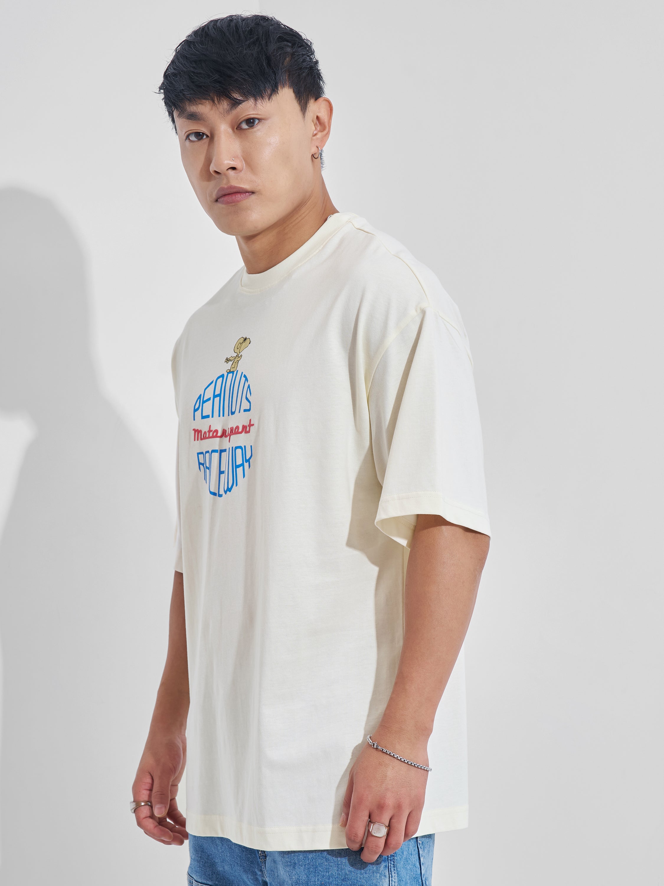 Highlander Men White Peanuts Printed Round Neck Oversized Fit T-Shirt - White - Image 4