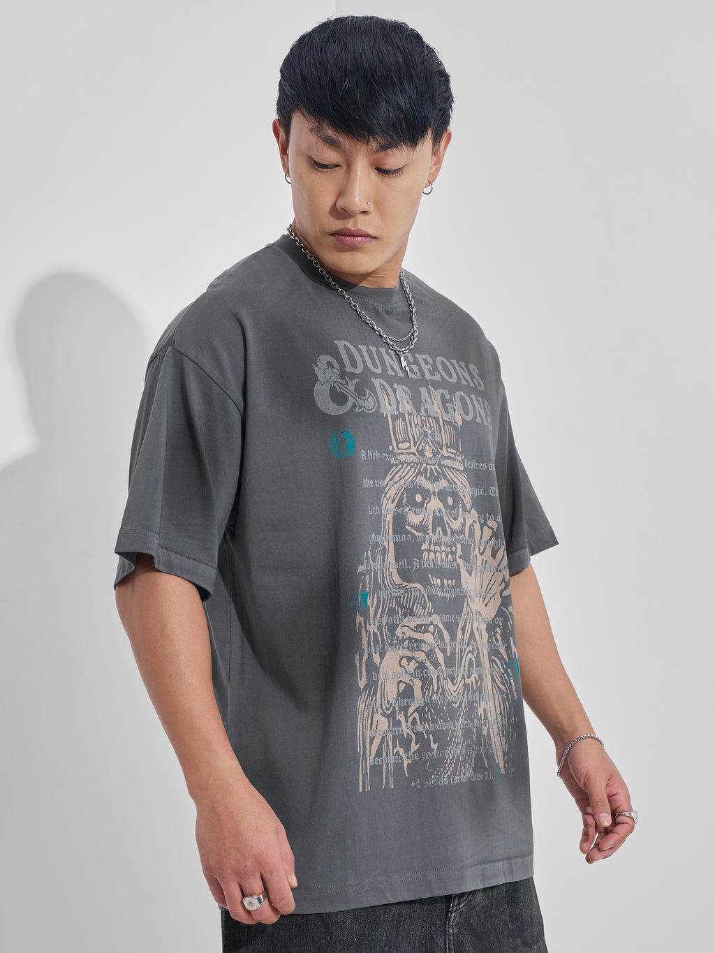 Highlander Men Grey Dungeons And Dragons Printed Round Neck Oversized Fit T-Shirt - Grey - Image 9