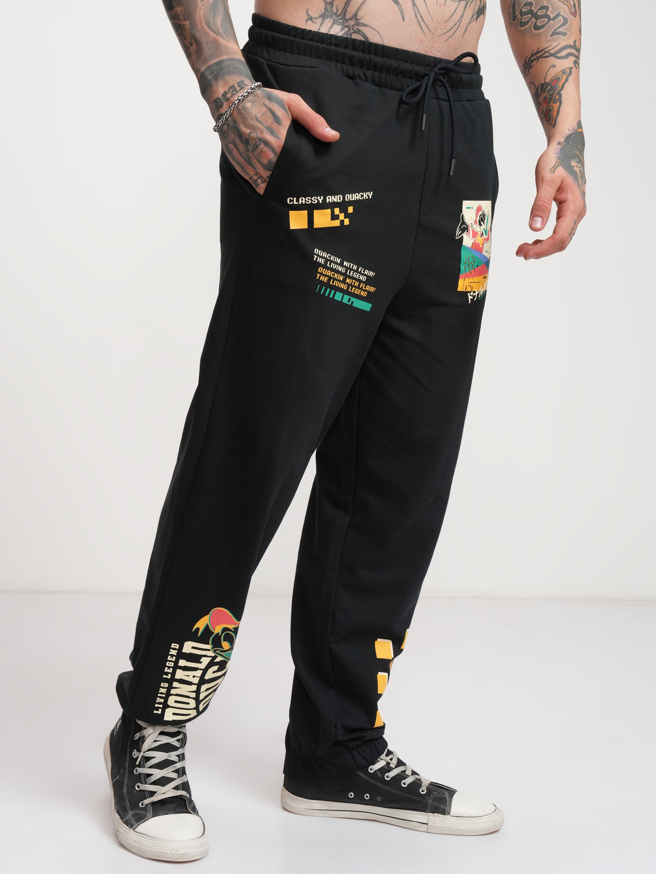 Disney By Highlander Men Black Donald Duck Printed Baggy Fit Joggers - Black - Image 6