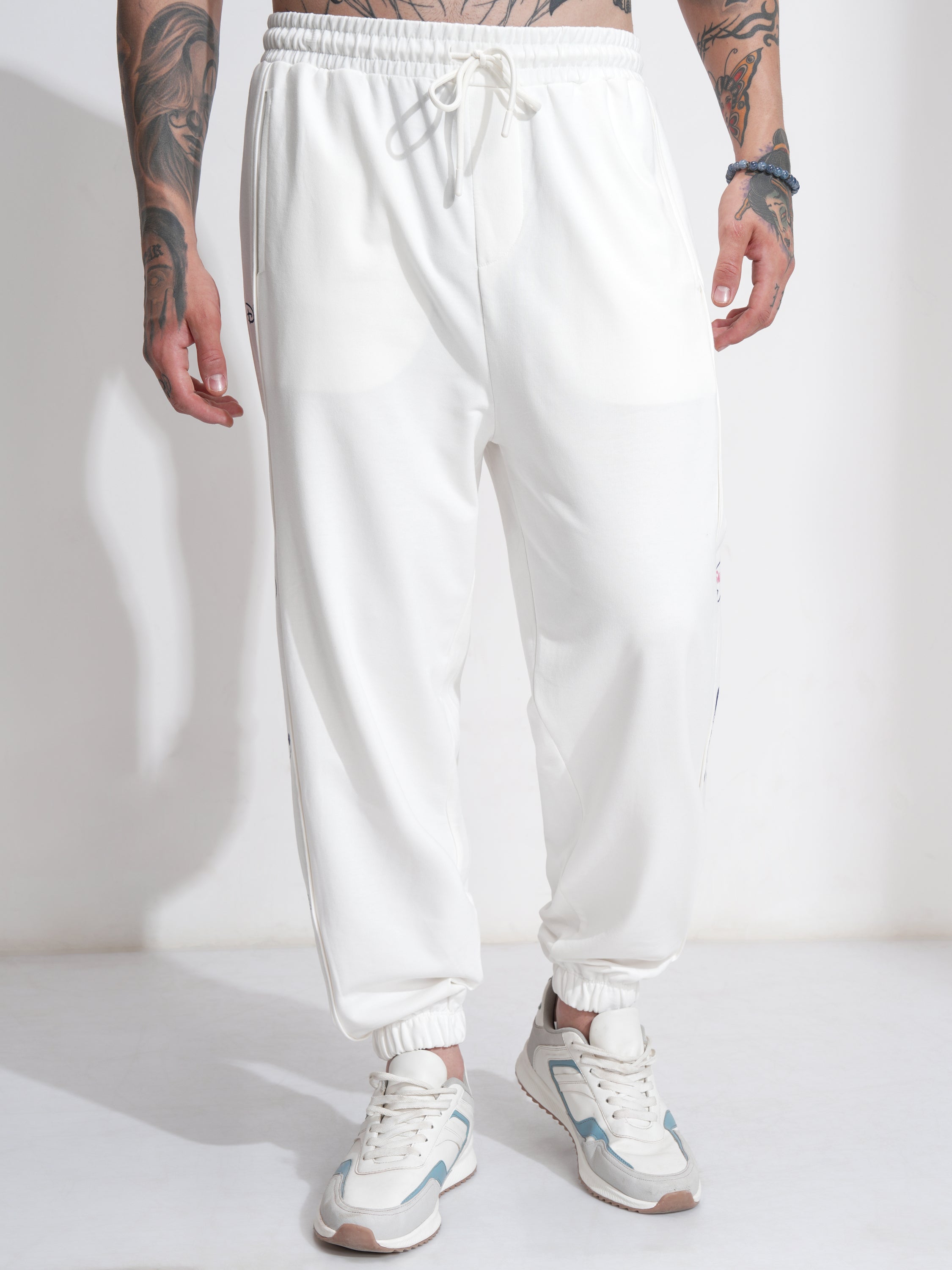 Disney By Highlander Men Off White Mickey Mouse Loose Fit Solid Joggers - Off White - Image 4