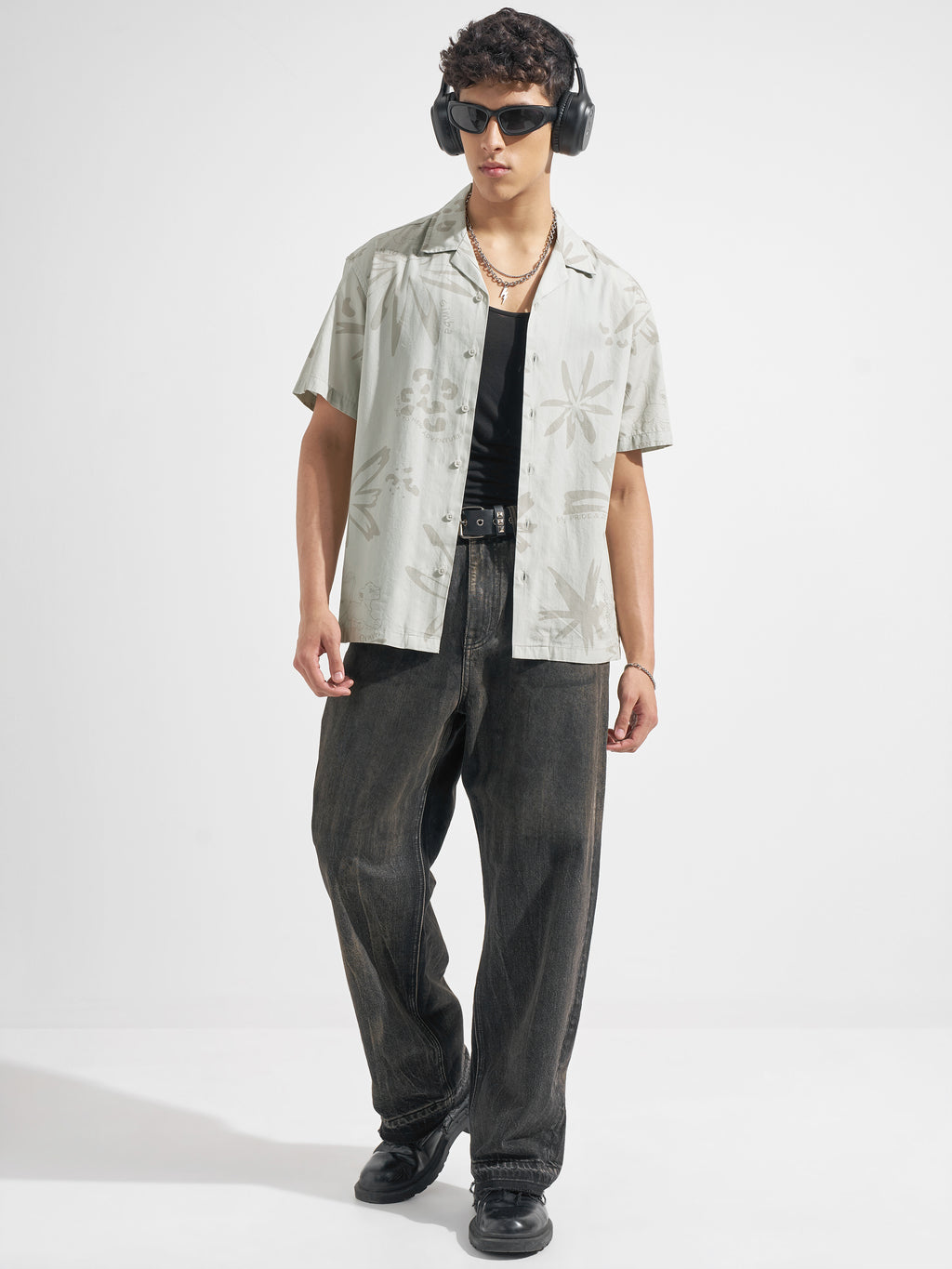 Disney By Highlander Men Grey Simba Printed Relaxed Fit Casual Shirt