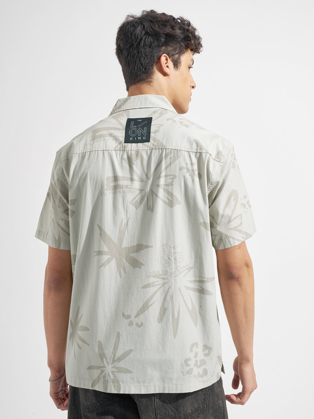 Disney By Highlander Men Grey Simba Printed Relaxed Fit Casual Shirt