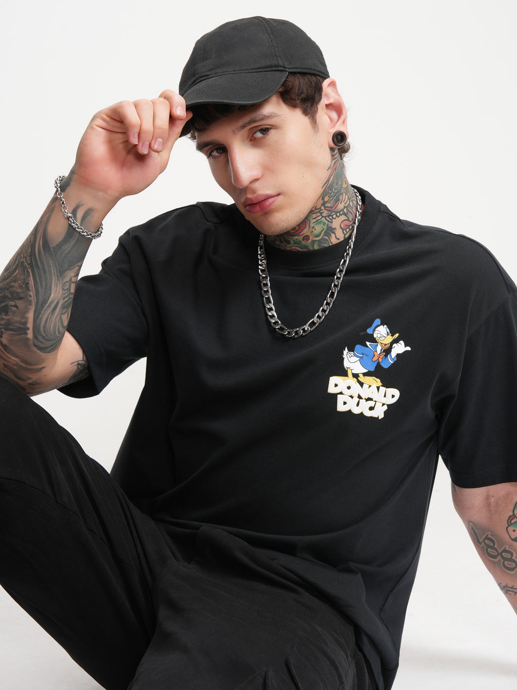 Disney By Highlander Men Black Doanld Duck Printed Round Neck Oversized Fit T-Shirt - Black - Image 1