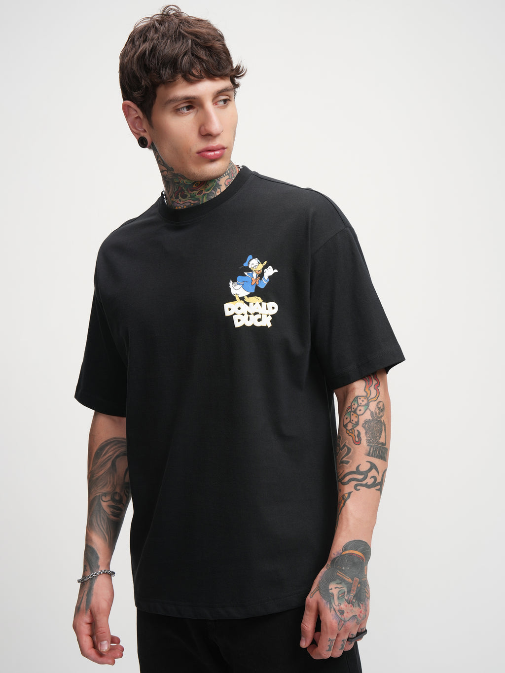 Disney By Highlander Men Black Doanld Duck Printed Round Neck Oversized Fit T-Shirt - Black - Image 4