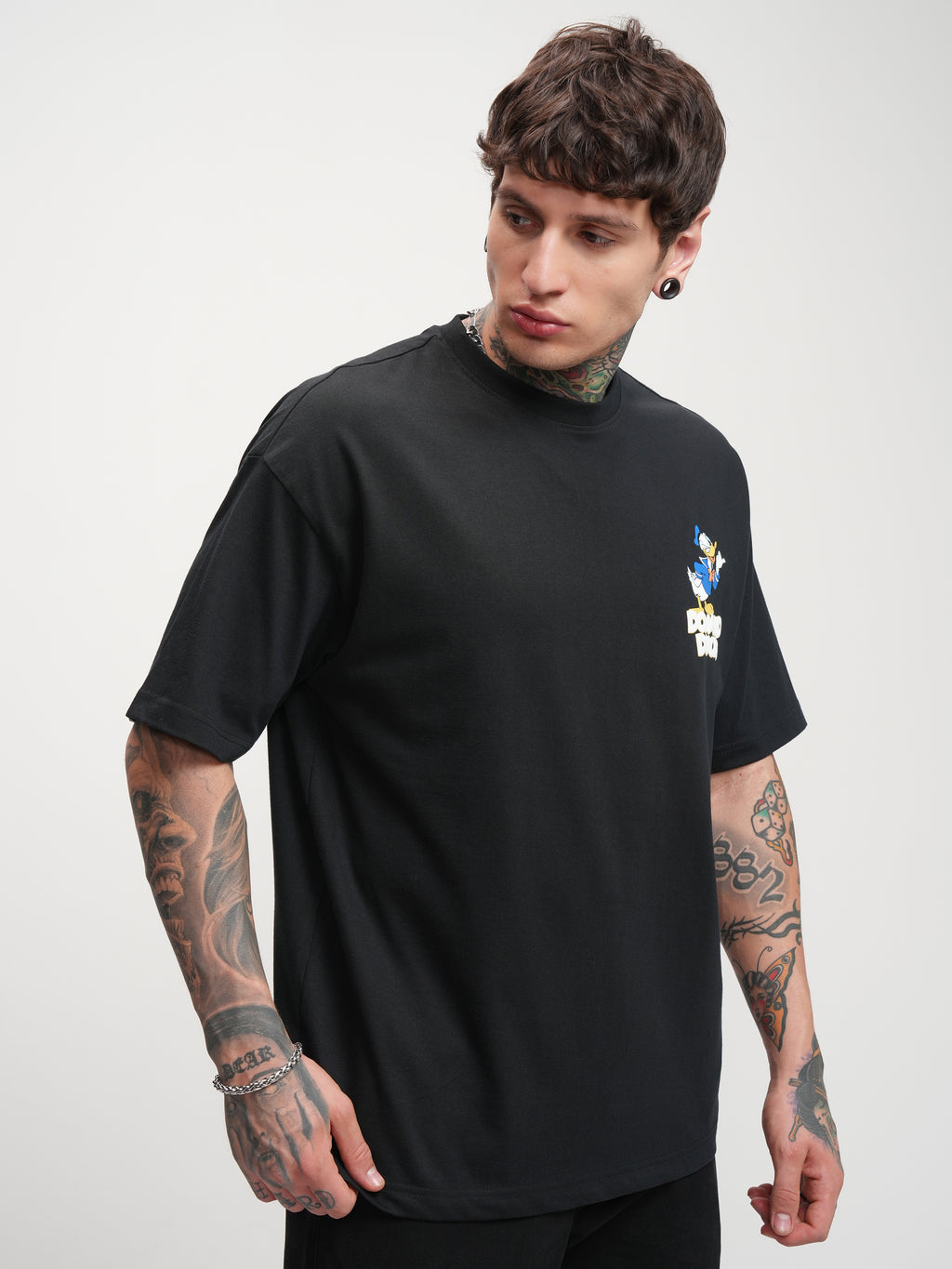 Disney By Highlander Men Black Doanld Duck Printed Round Neck Oversized Fit T-Shirt - Black - Image 6