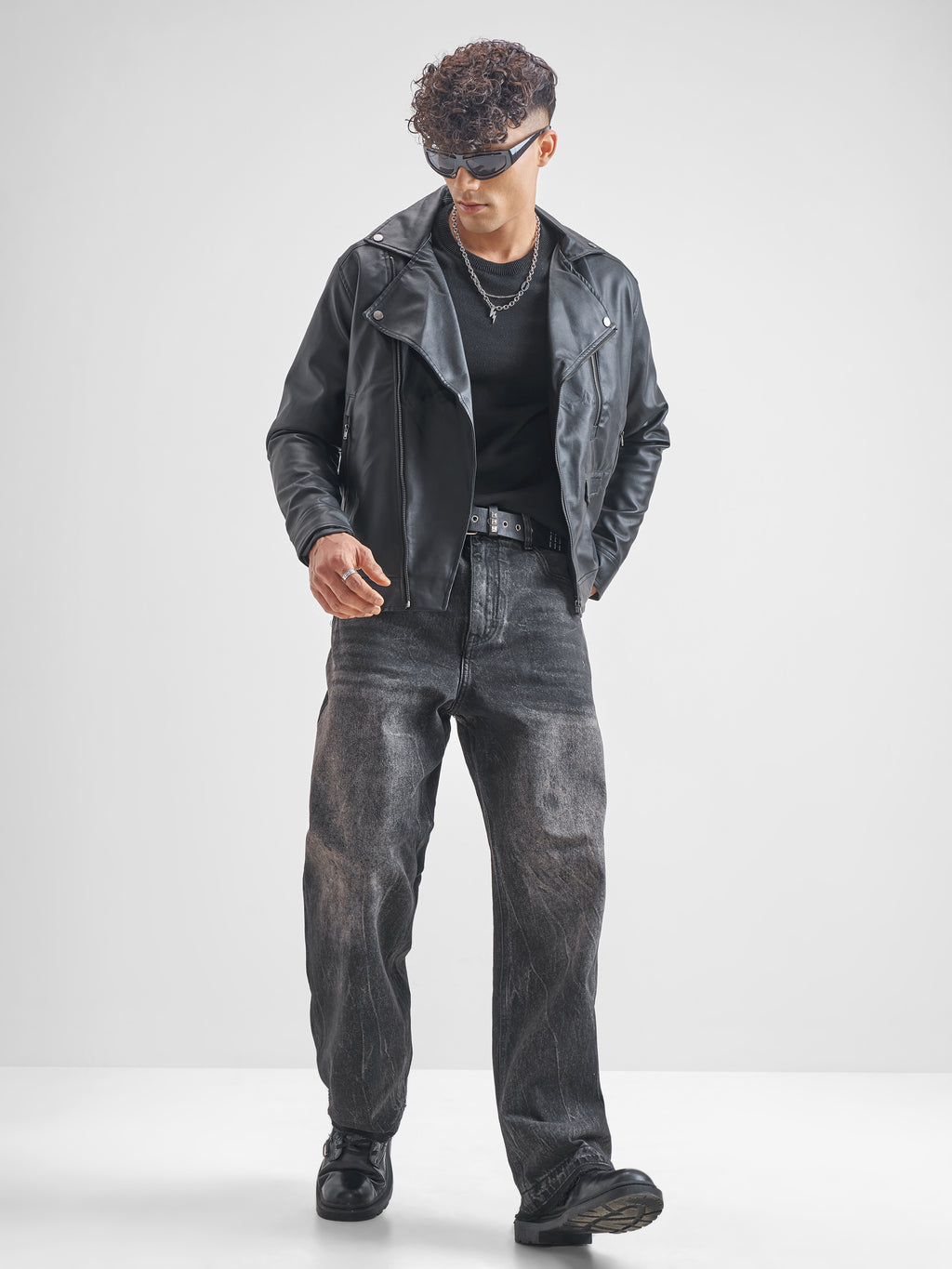 Highlander Men Black Solid Leather Jacket - Black - Image 2