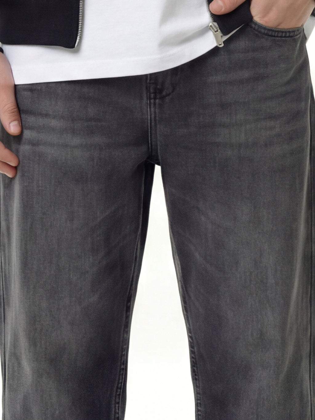 Highlander Men Grey Straight Fit Stretchable Jeans - Grey - Image 5