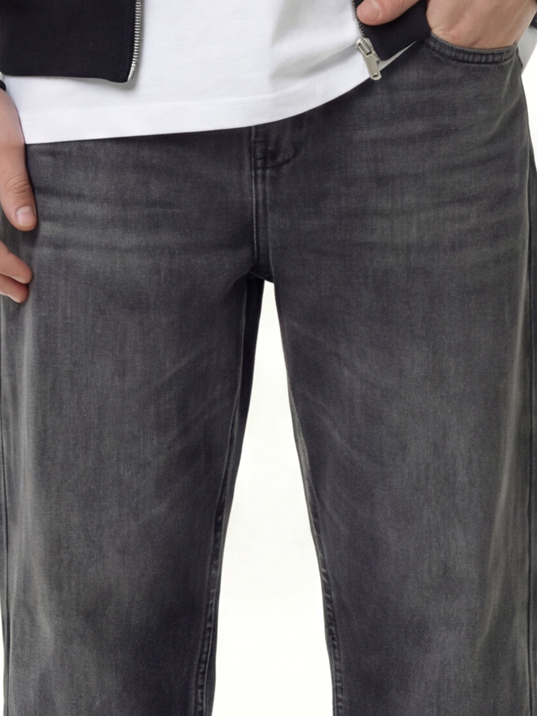 Highlander Men Grey Straight Fit Stretchable Jeans - Grey - Image 5