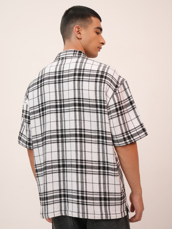 Highlander Men White Checked Oversized Fit Casual Shirt - White - Image 3