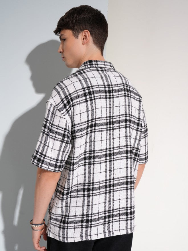 Highlander Men White Checked Oversized Fit Casual Shirt - White - Image 3