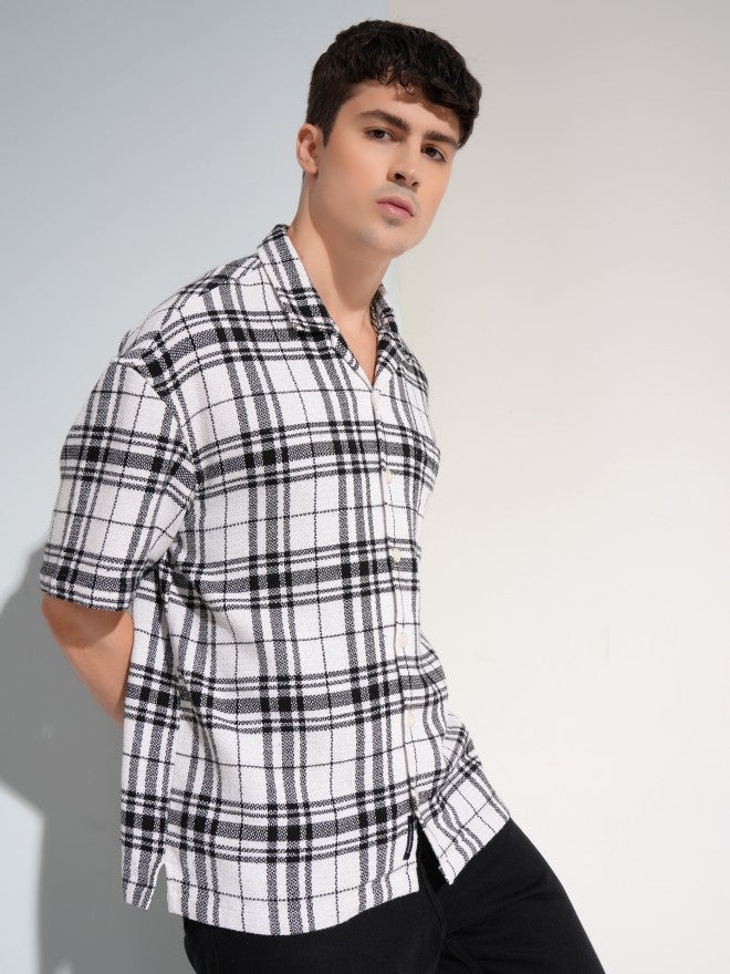 Highlander Men White Checked Oversized Fit Casual Shirt - White - Image 6
