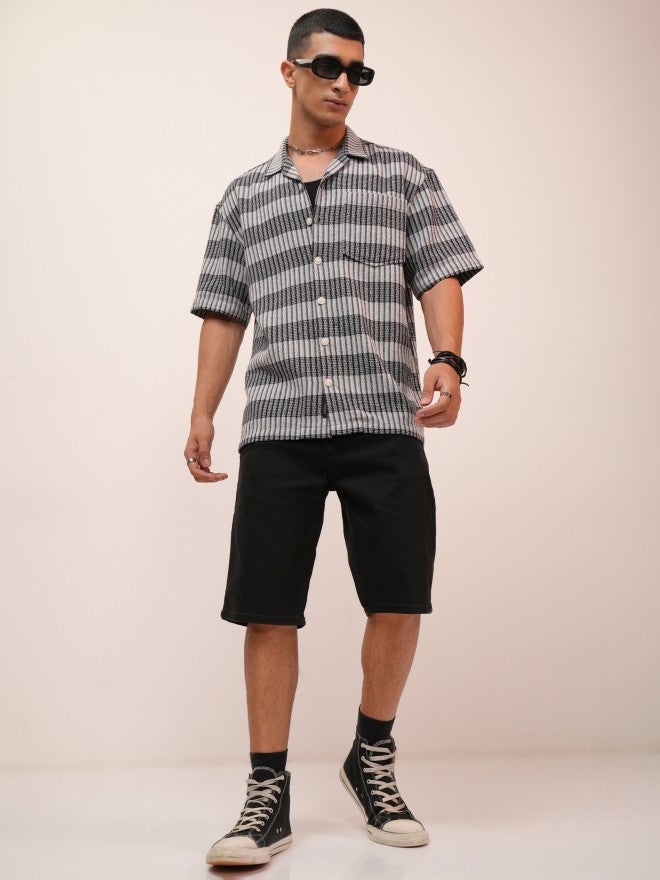 Highlander Men Grey Textured Oversized Fit Casual Shirt - Grey - Image 2