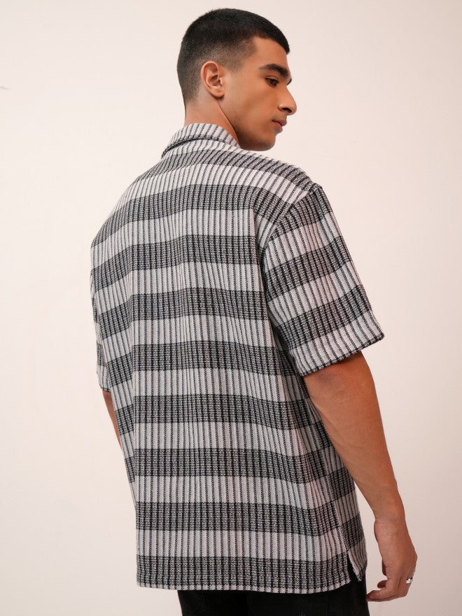 Highlander Men Grey Textured Oversized Fit Casual Shirt - Grey - Image 3