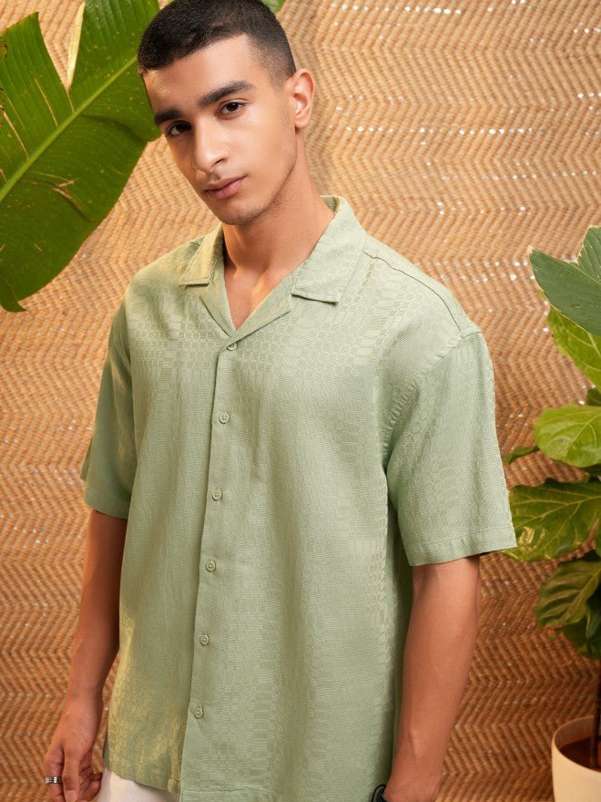 Highlander Men Green Solid Oversized Fit Casual Shirt - Green - Image 4