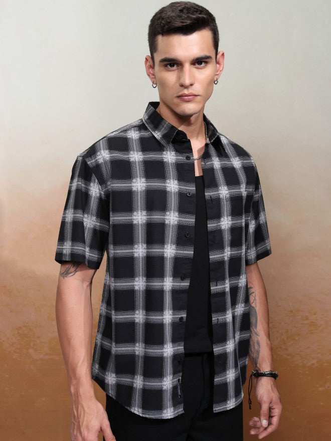 Highlander Men Black Checked Oversized Fit Casual Shirt - Black - Image 6