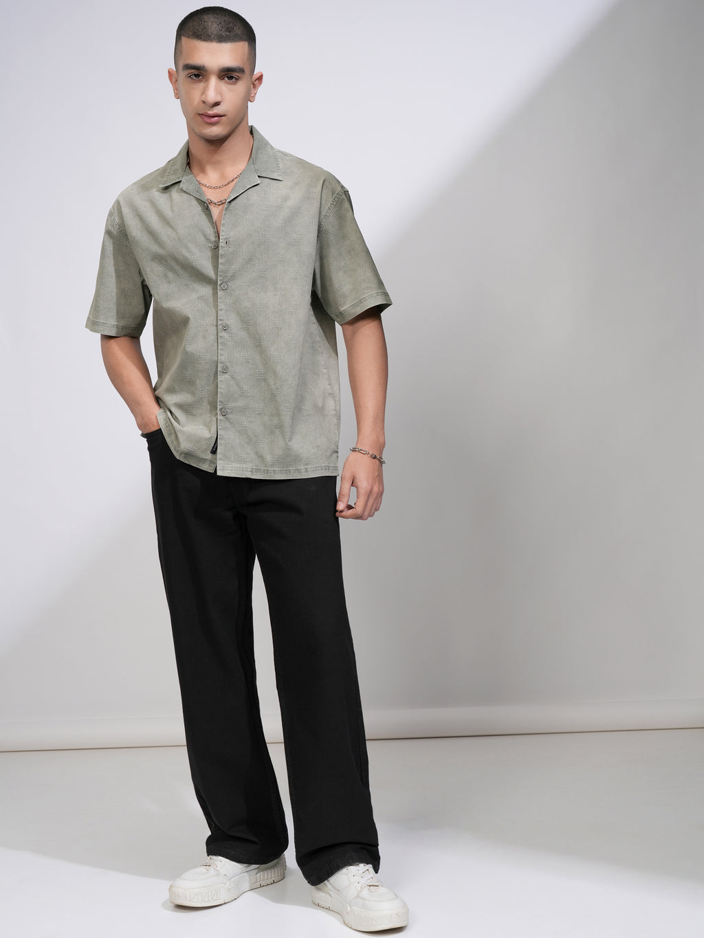 Highlander Men Green Textured Oversized Fit Casual Shirt - Green - Image 2