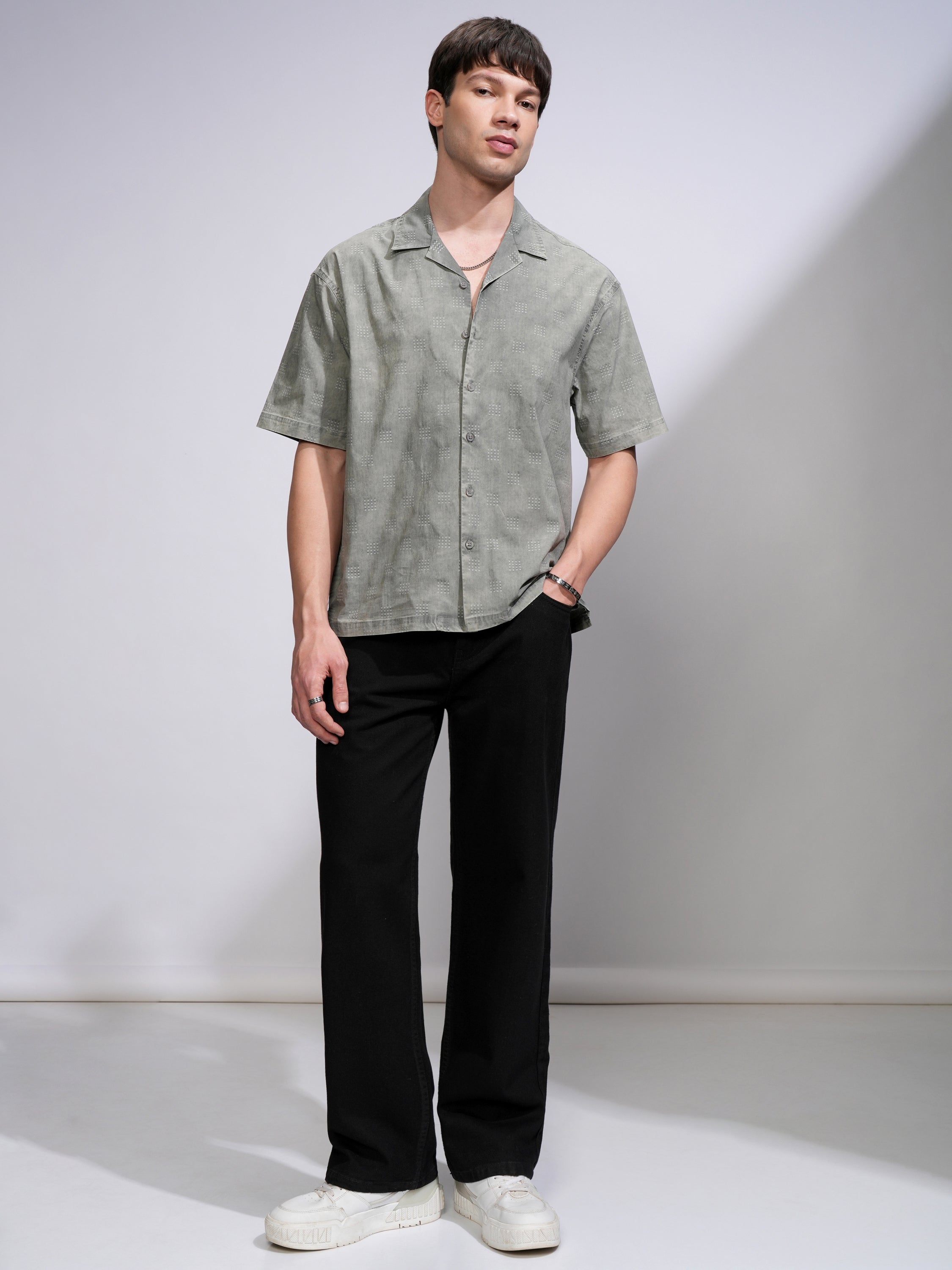 Highlander Men Green Printed Oversized Fit Casual Shirt - Green - Image 2