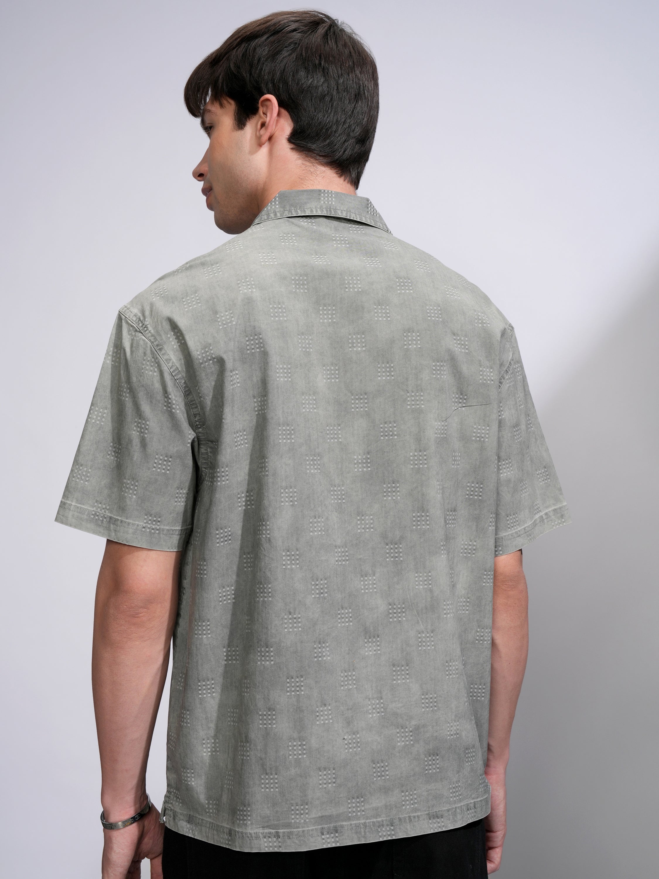 Highlander Men Green Printed Oversized Fit Casual Shirt - Green - Image 3