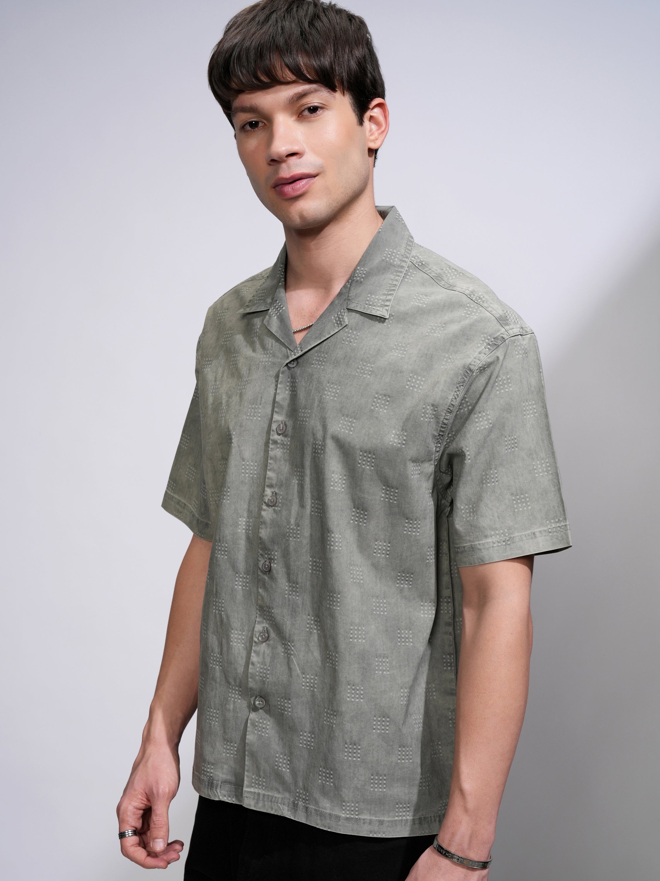 Highlander Men Green Printed Oversized Fit Casual Shirt - Green - Image 4