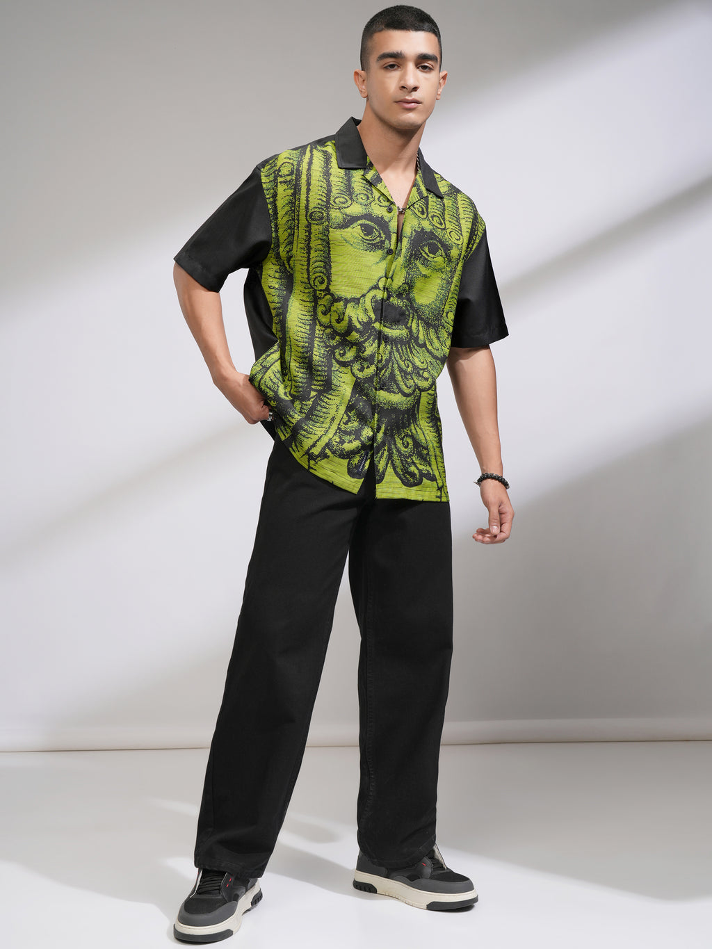 Highlander Men Black Printed Oversized Fit Casual Shirt - Black - Image 2