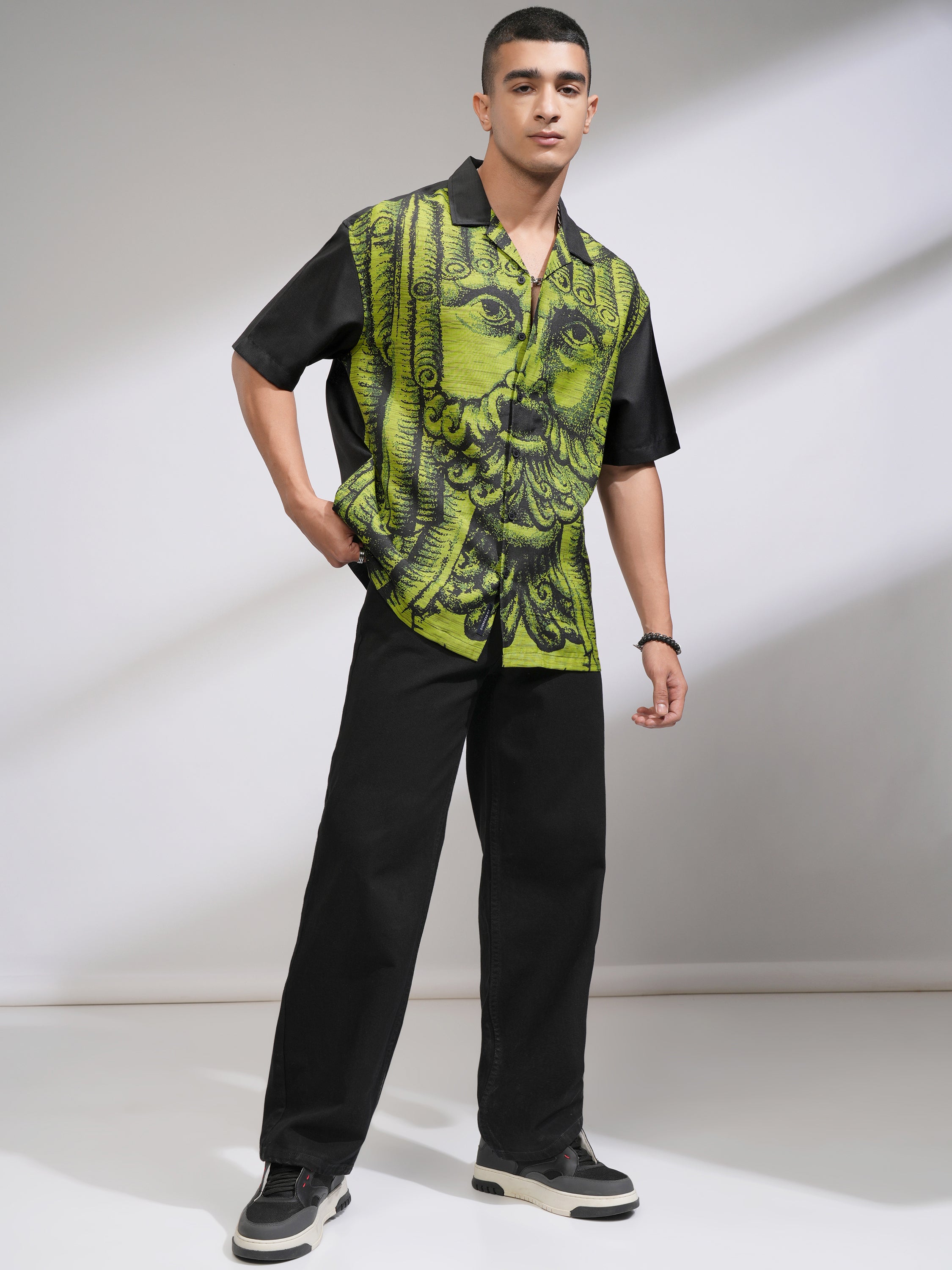 Highlander Men Black Printed Oversized Fit Casual Shirt - Black - Image 2