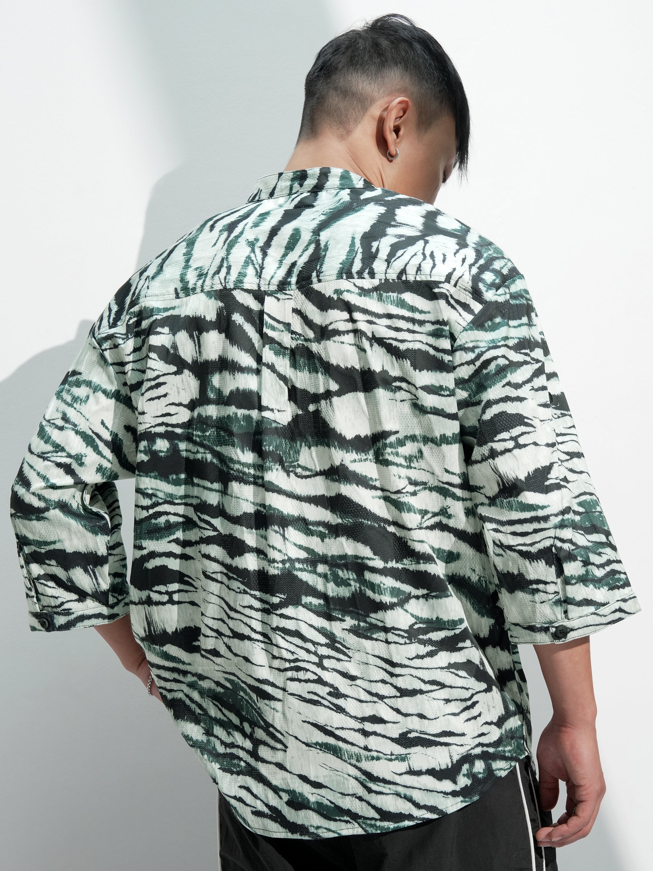 Highlander Men Olive Printed Oversized Fit Casual Shirt - Olive - Image 3