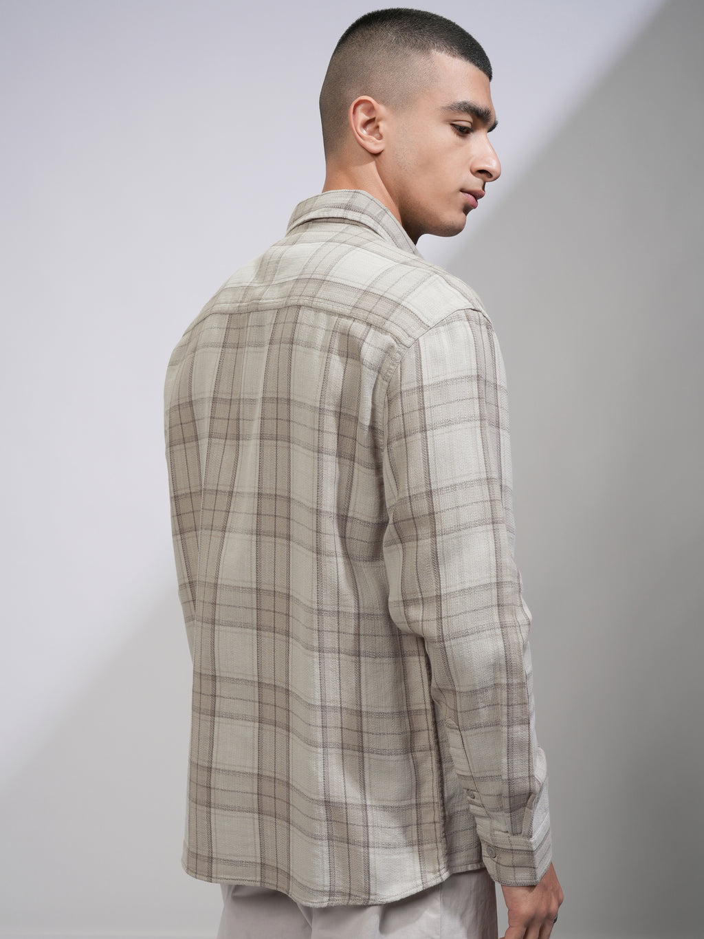 Highlander Men Grey Checked Oversized Fit Casual Shirt - Grey - Image 3