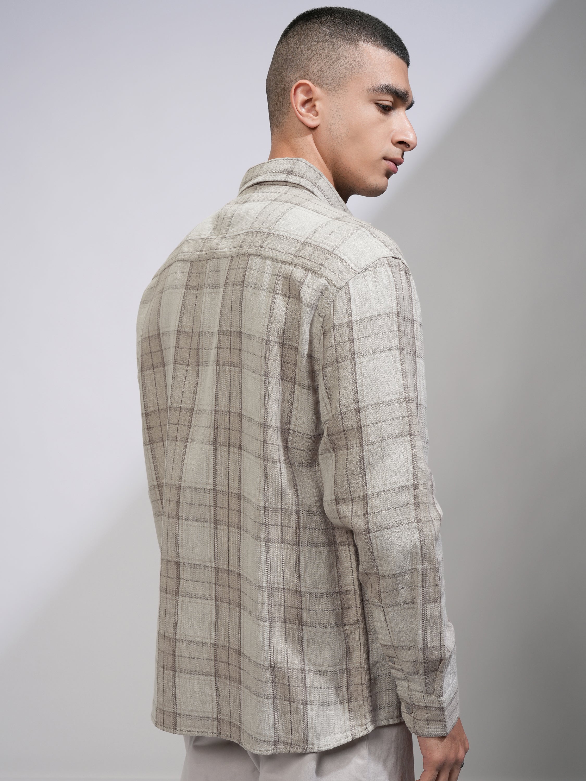 Highlander Men Grey Checked Oversized Fit Casual Shirt - Grey - Image 3
