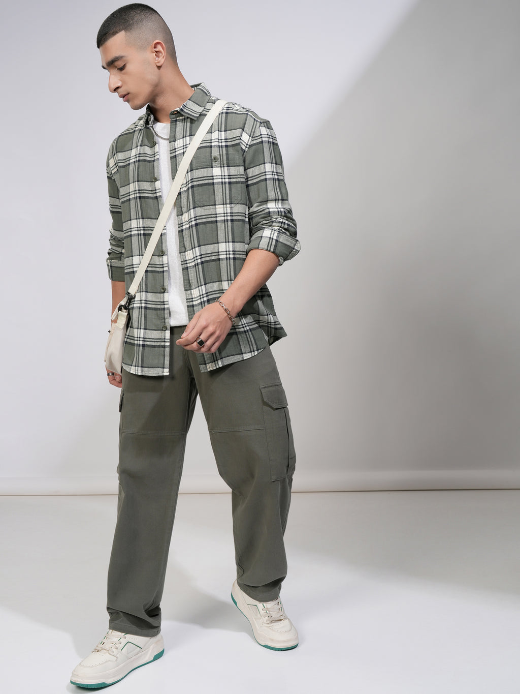 Highlander Men Green Checked Oversized Fit Casual Shirt - Green - Image 2