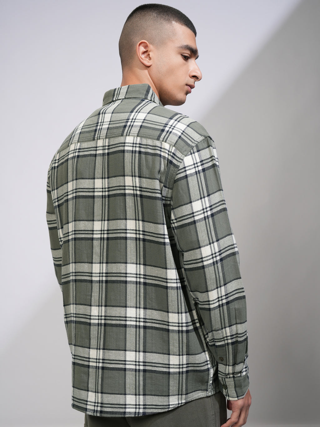 Highlander Men Green Checked Oversized Fit Casual Shirt - Green - Image 3