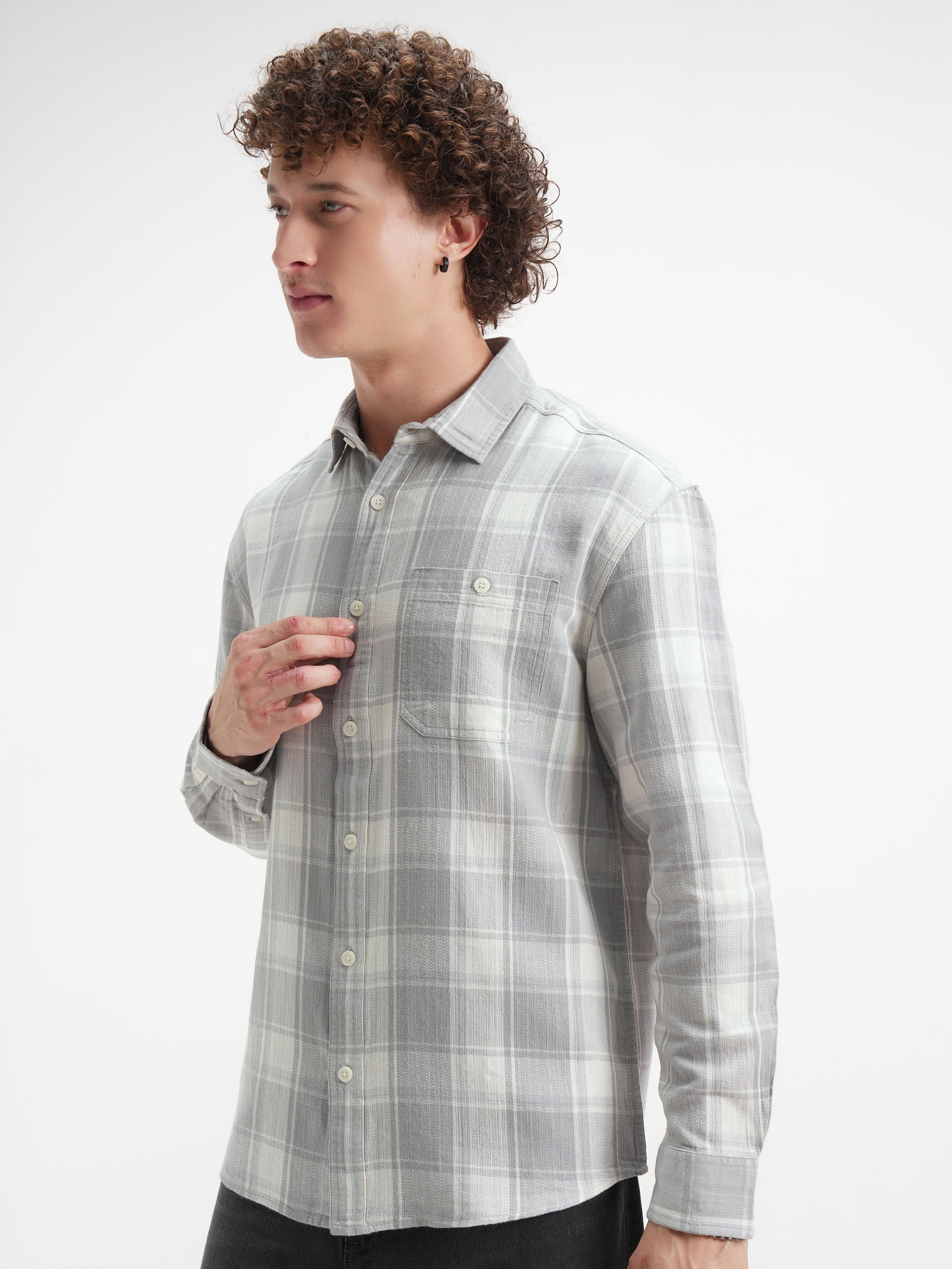 Highlander Men Off White Checked Relaxed Fit Casual Shirt - Off White - Image 4