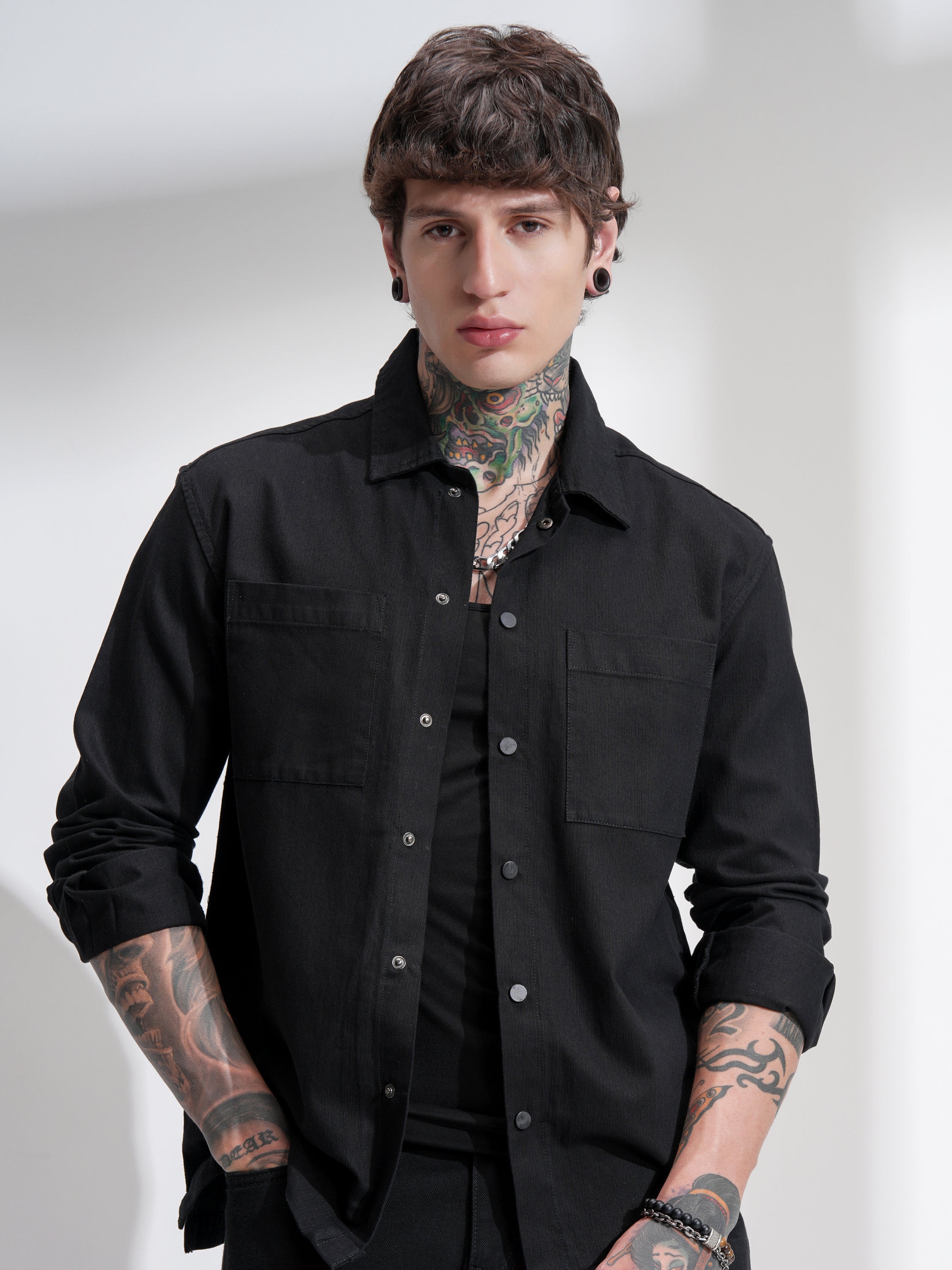 Highlander Men Black Solid Oversized Fit Casual Shirt - Black - Image 1