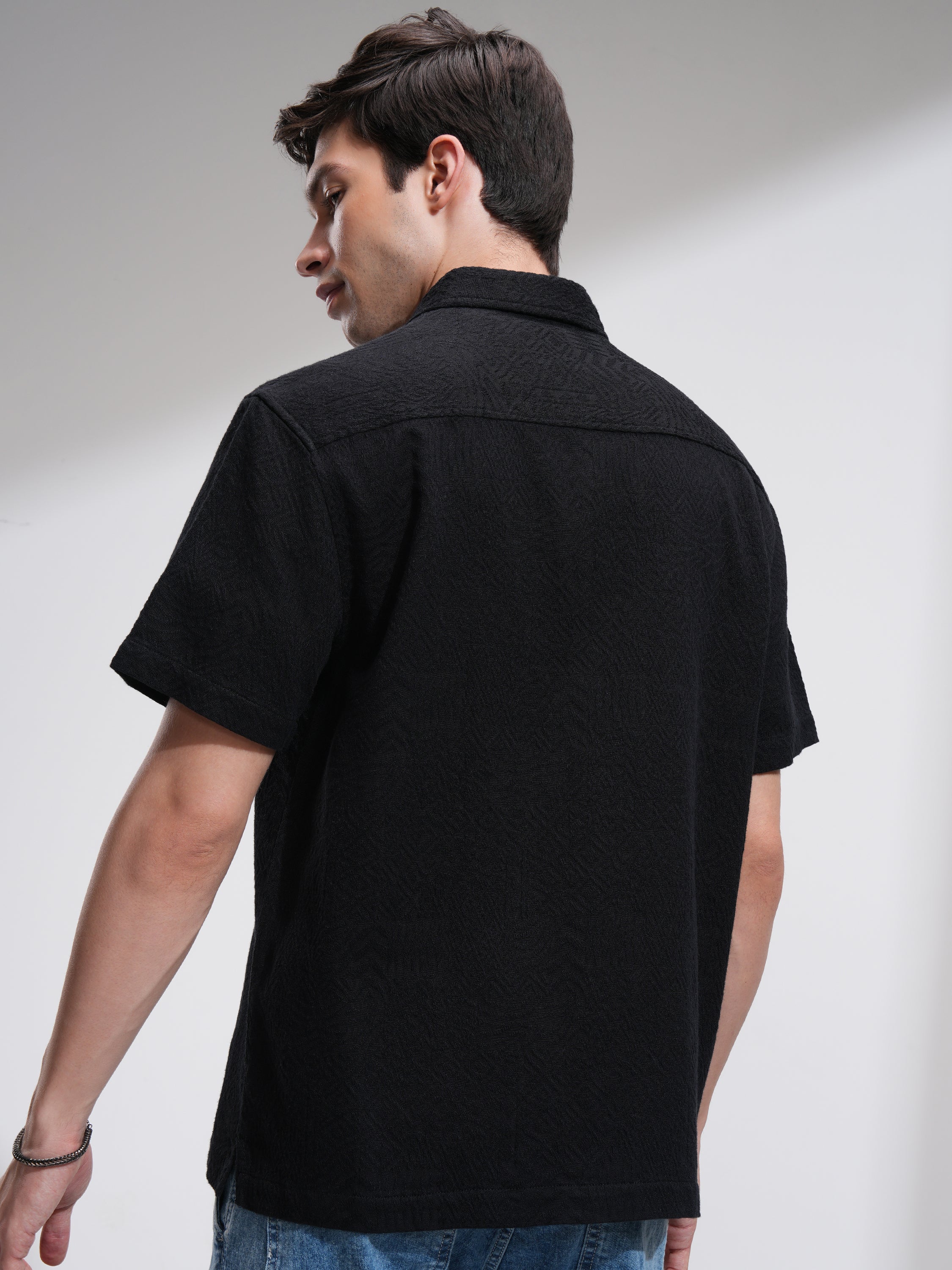 Highlander Men Black Solid Oversized Fit Casual Shirt - Black - Image 3