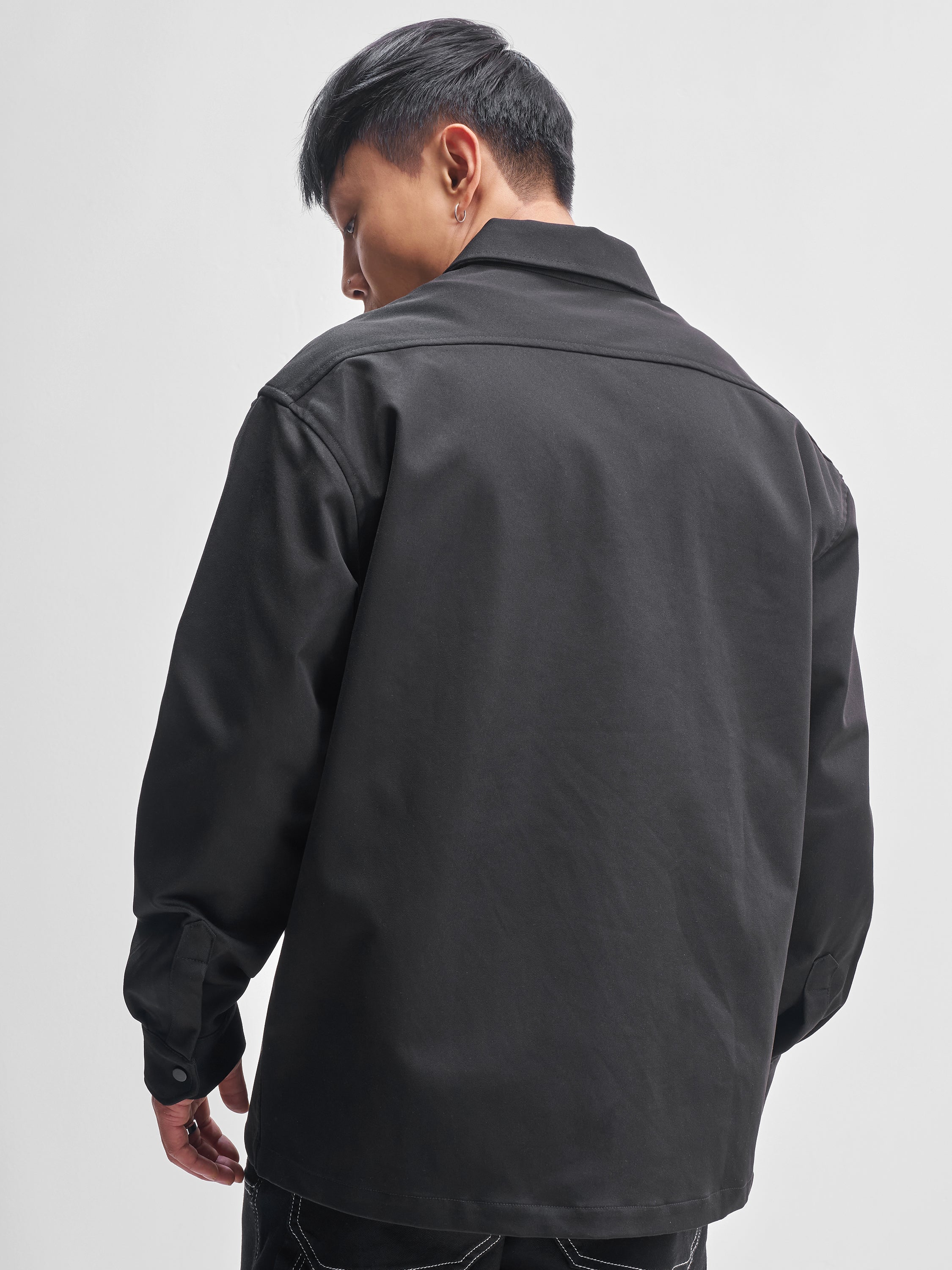 Highlander Men Black Solid Oversized Fit Casual Shirt - Black - Image 3
