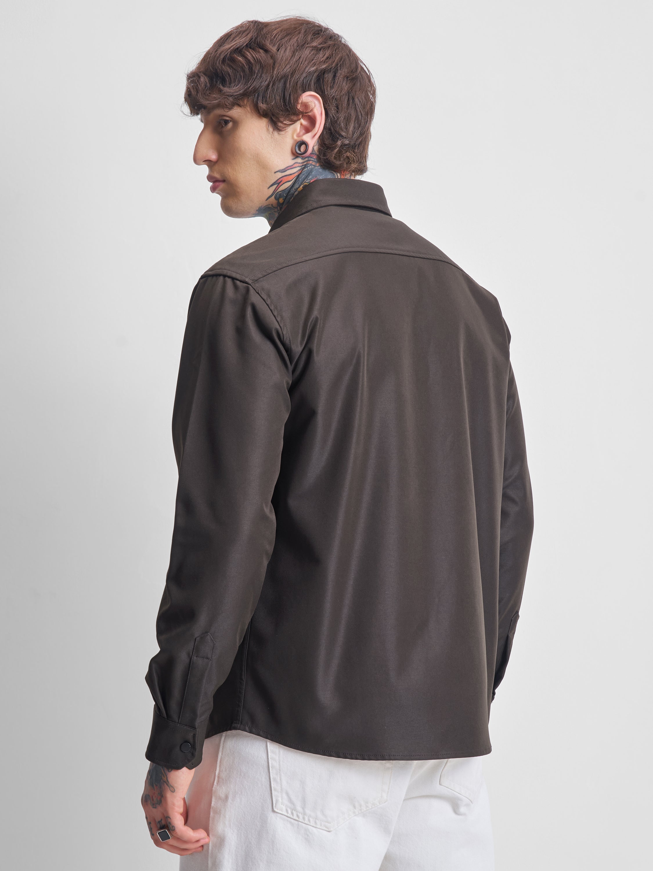 Highlander Men Brown Solid Oversized Fit Casual Shirt - Brown - Image 3
