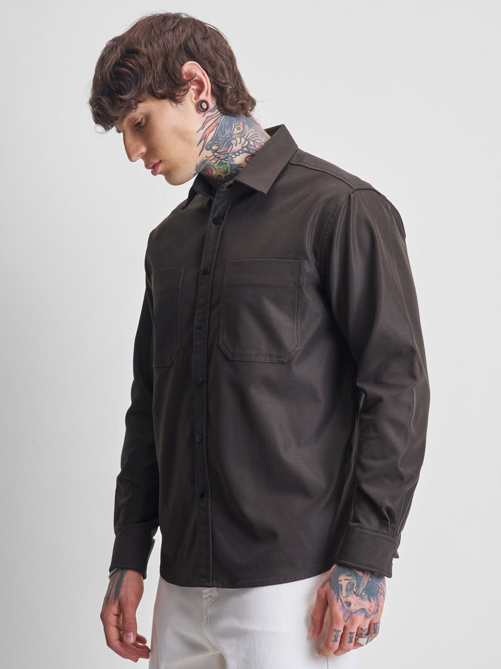 Highlander Men Brown Solid Oversized Fit Casual Shirt - Brown - Image 4