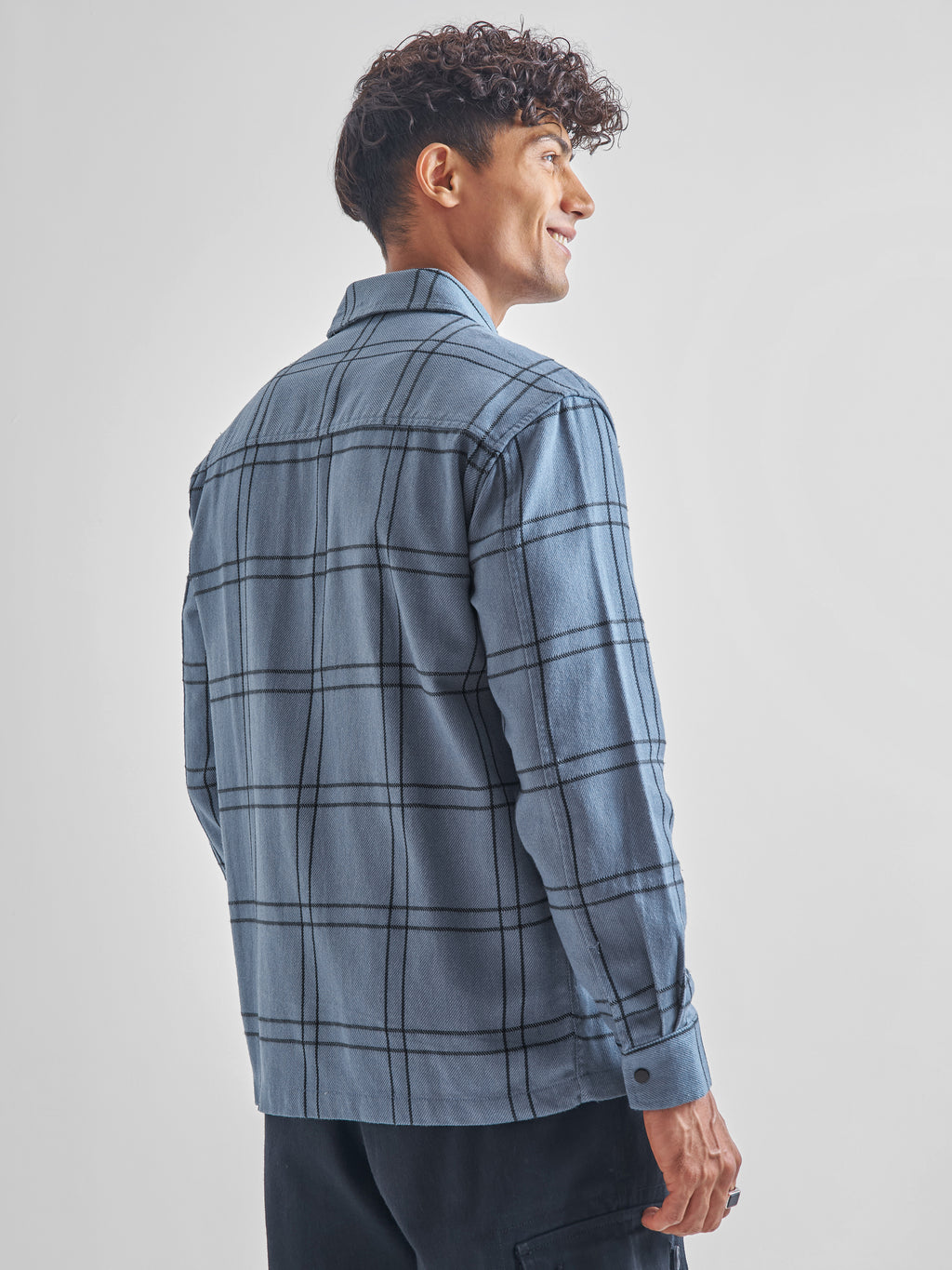 Highlander Men Blue Checked Relaxed Fit Casual Shirt - Blue - Image 3