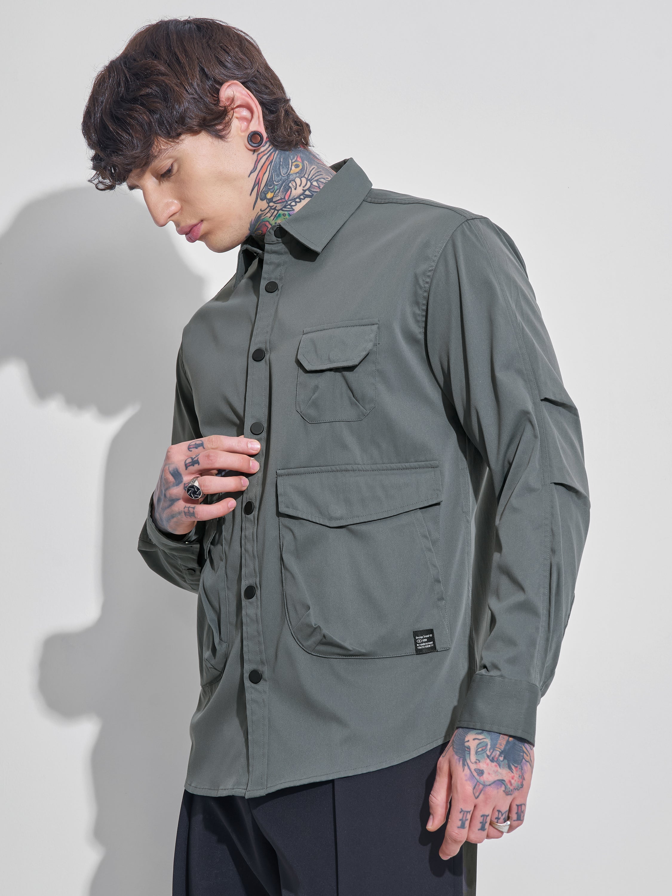 Highlander Men Grey Solid Oversized Fit Casual Shirt - Grey - Image 4