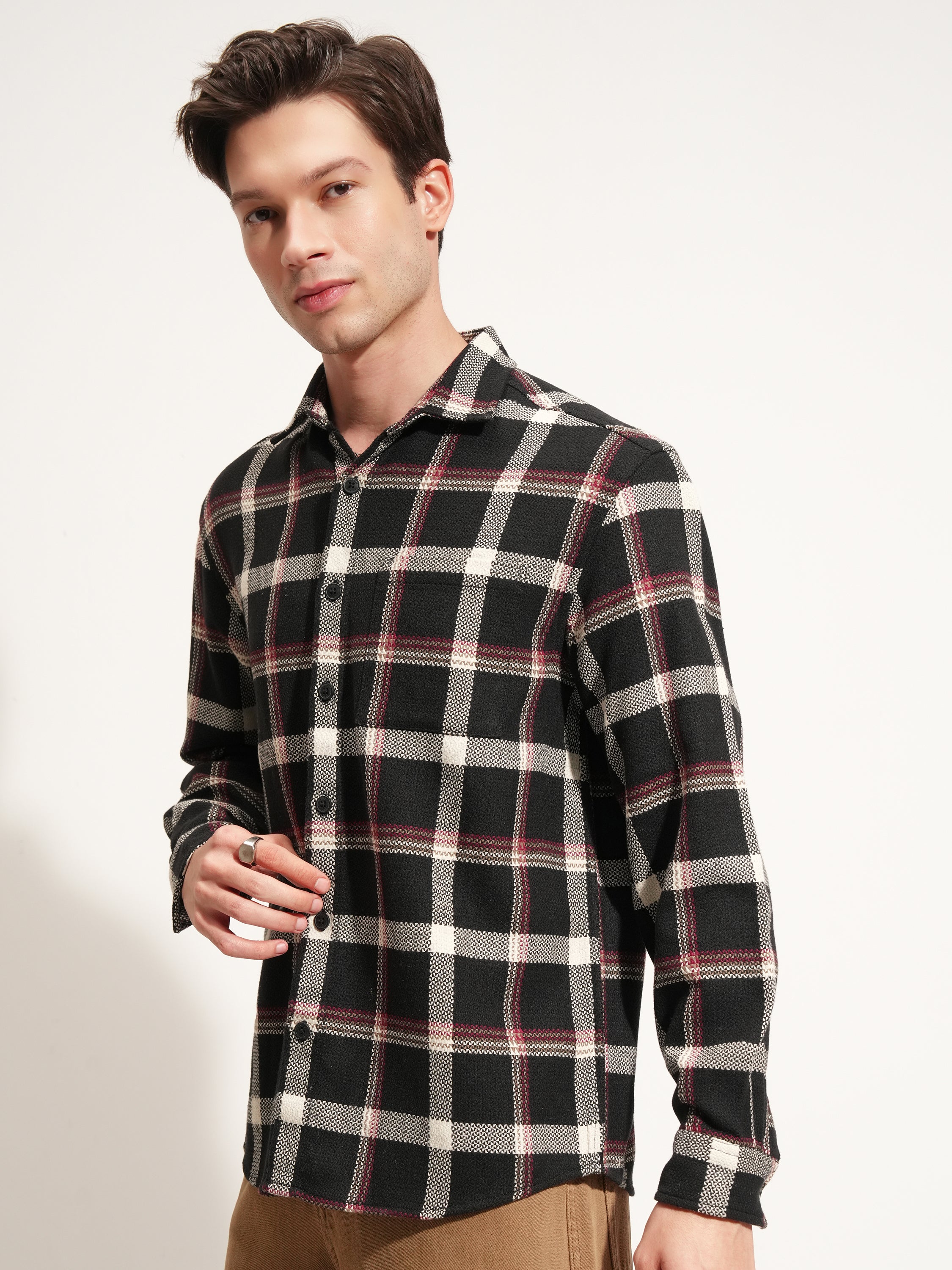 Highlander Men Black Checked Relaxed Fit Casual Shirt - Black - Image 4