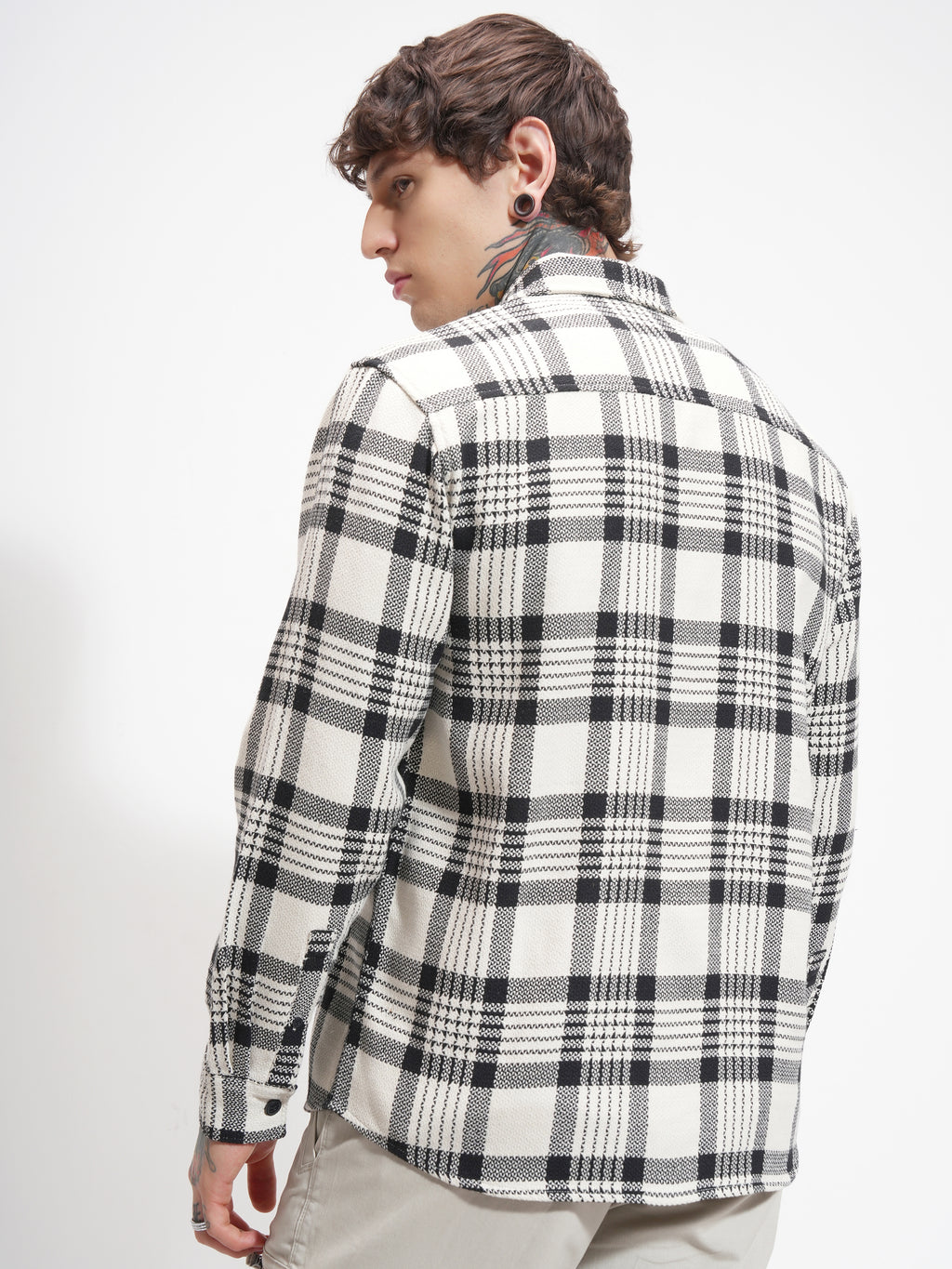 Highlander Men Cream Checked Relaxed Fit Casual Shirt - Cream - Image 3