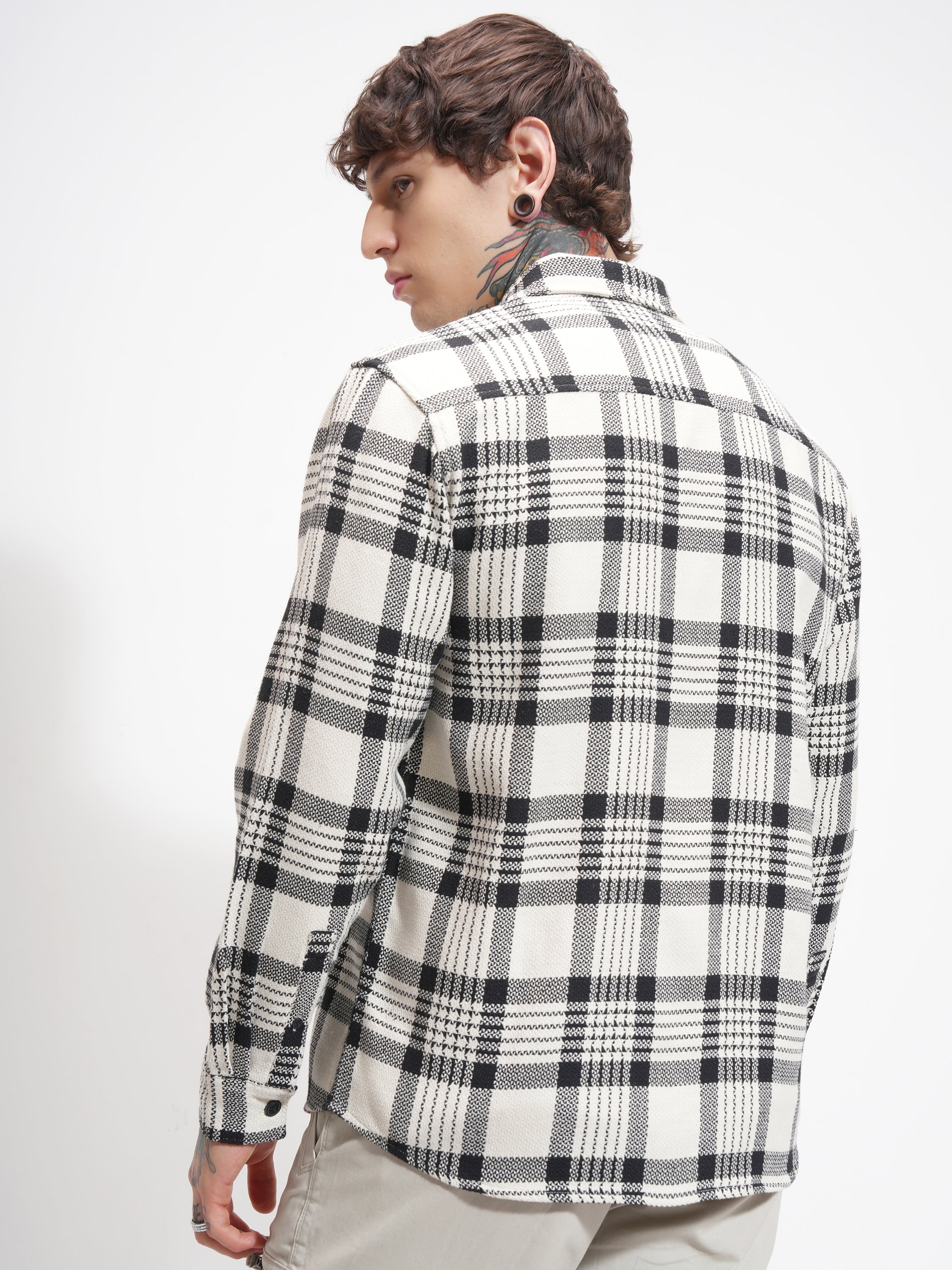 Highlander Men Cream Checked Relaxed Fit Casual Shirt - Cream - Image 3