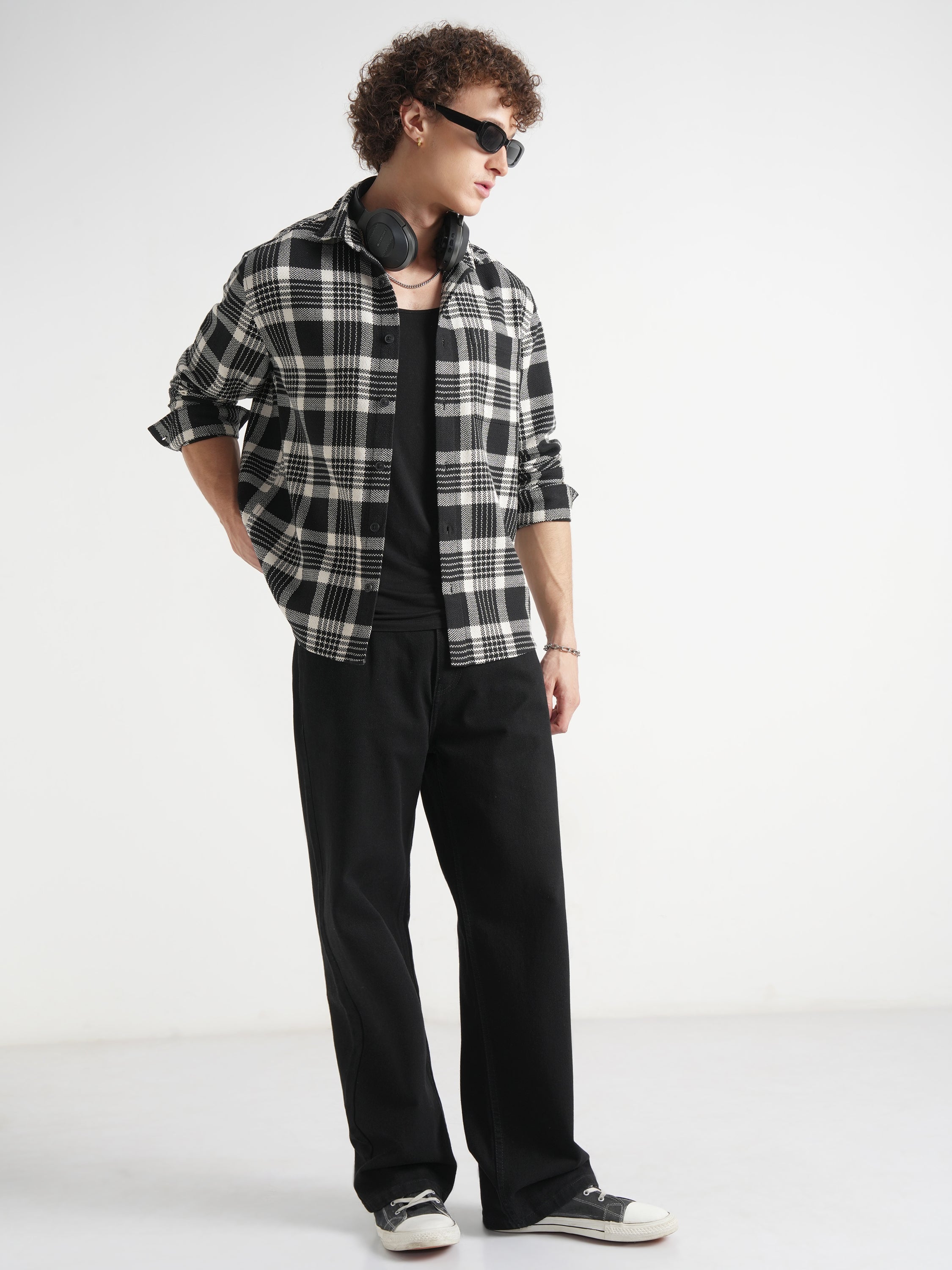Highlander Men Black Checked Relaxed Fit Casual Shirt - Black - Image 2