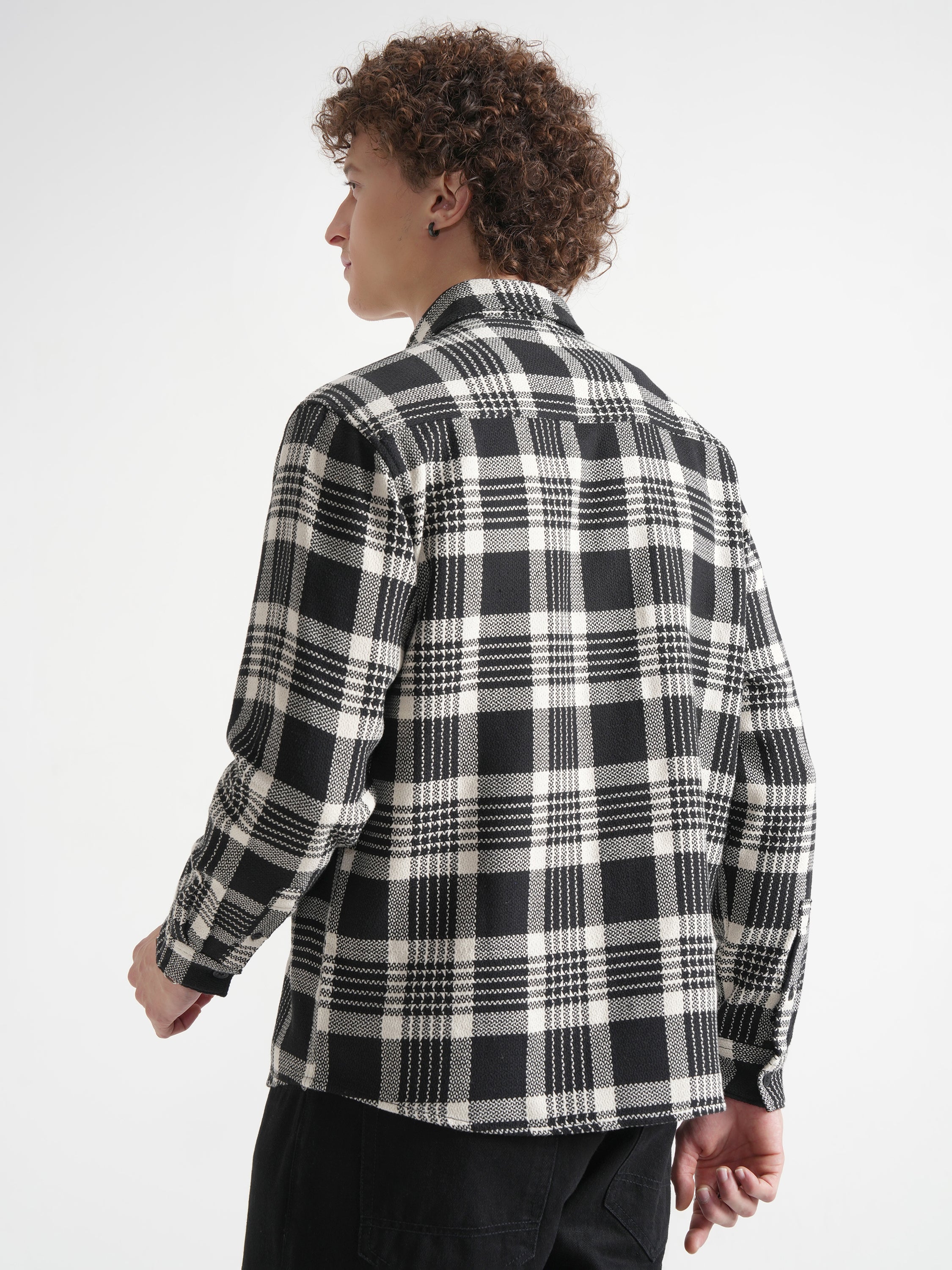 Highlander Men Black Checked Relaxed Fit Casual Shirt - Black - Image 3