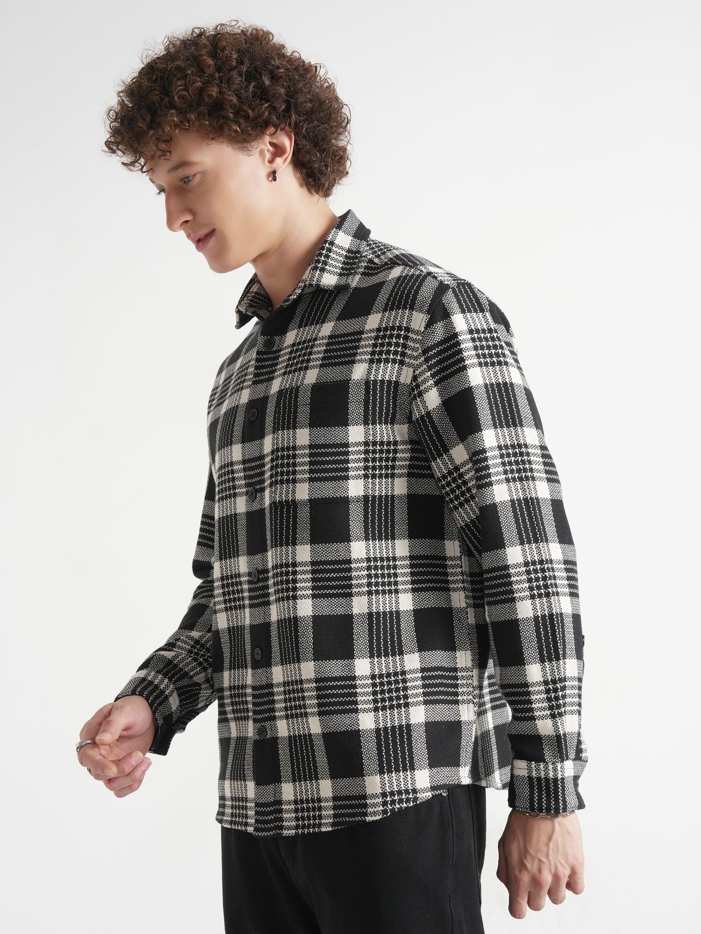 Highlander Men Black Checked Relaxed Fit Casual Shirt - Black - Image 4