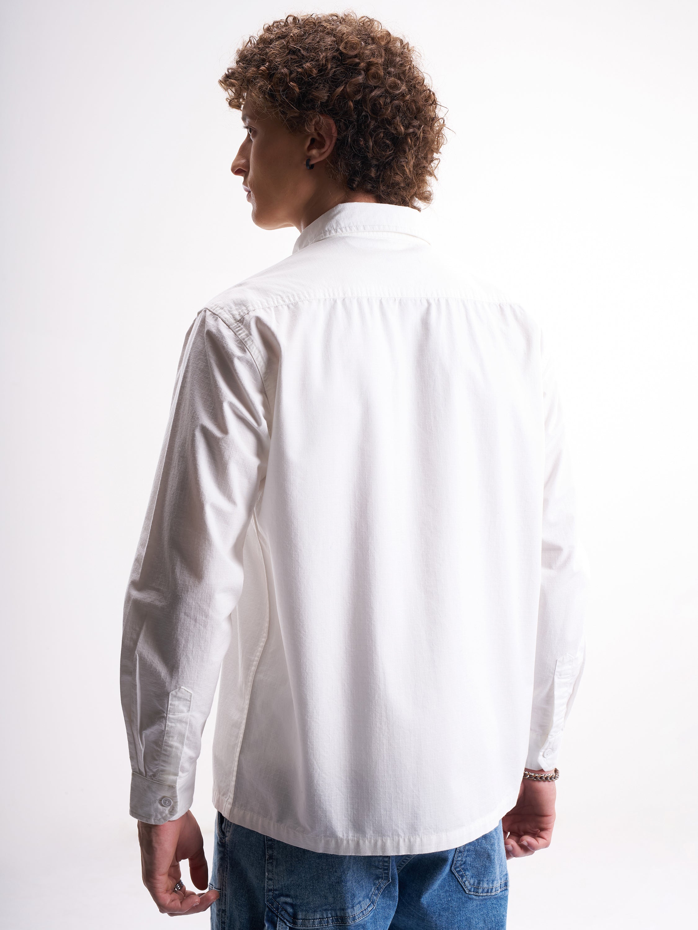 Highlander Men White Solid Oversized Fit Casual Shirt - White - Image 3