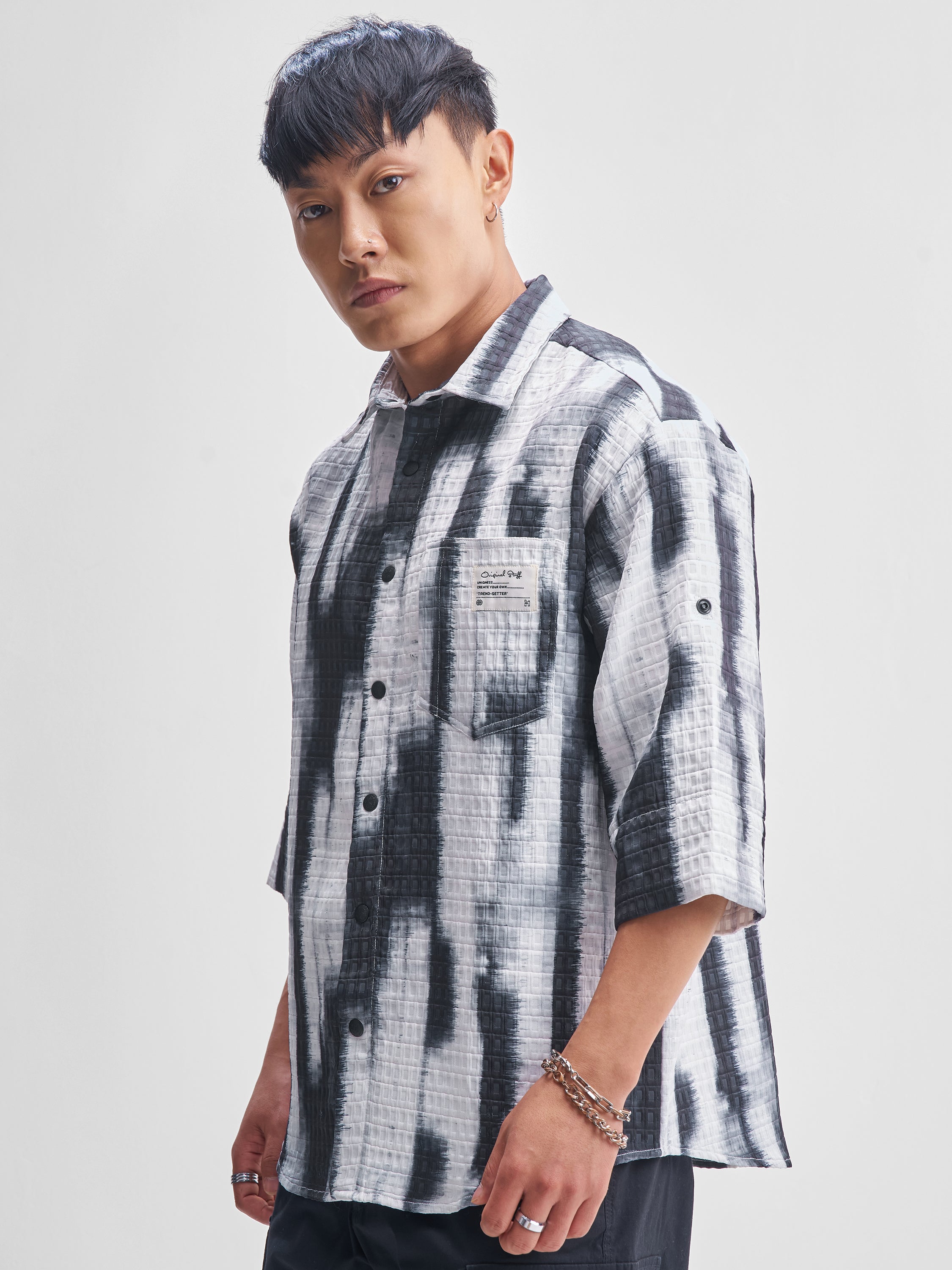 Highlander Men Navy Blue Printed Oversized Fit Casual Shirt - Navy Blue - Image 4