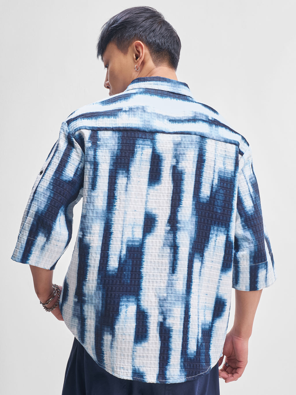 Highlander Men Blue Printed Oversized Fit Casual Shirt - Blue - Image 3
