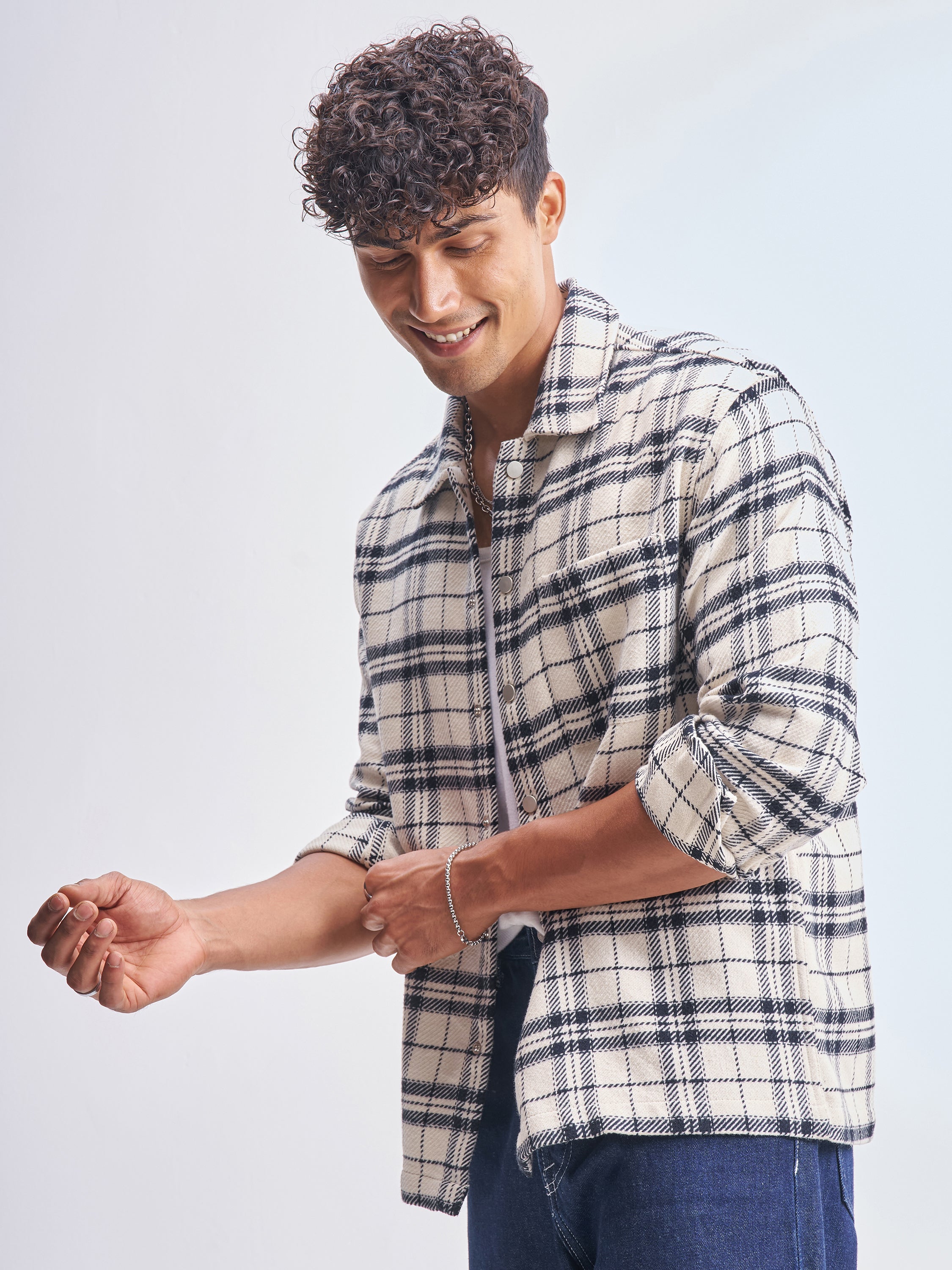 Highlander Men Cream Checked Relaxed Fit Casual Shirt - Cream - Image 4